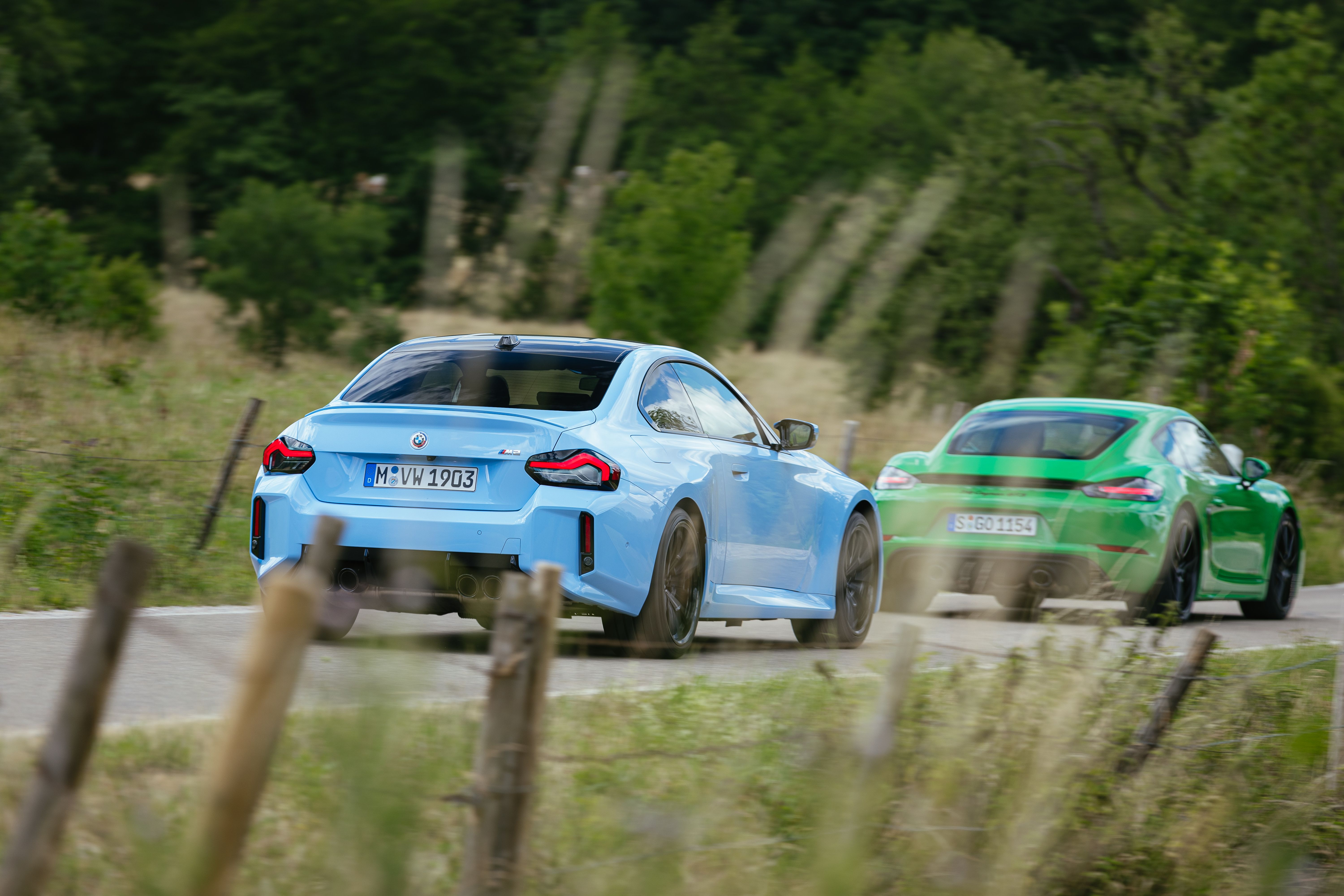 BMW M2 Coupé Automático vs Porsche 718 Cayman GTS 4.0