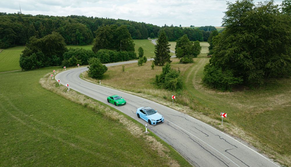 BMW M2 Coupé Automático vs Porsche 718 Cayman GTS 4.0 BMW M2 Coupé Automático vs Porsche 718 Cayman GTS 4.0