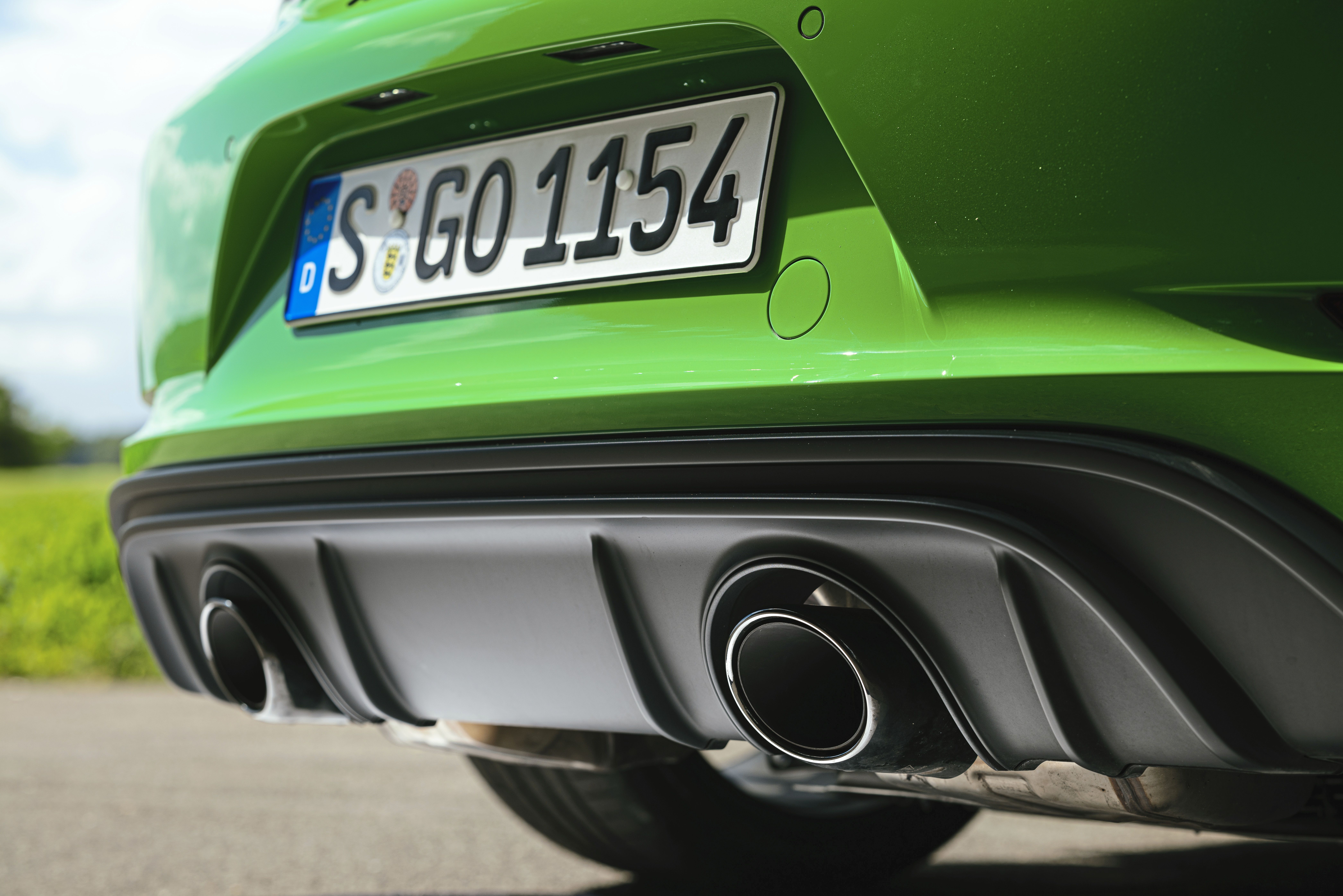 BMW M2 Coupé Automático vs Porsche 718 Cayman GTS 4.0