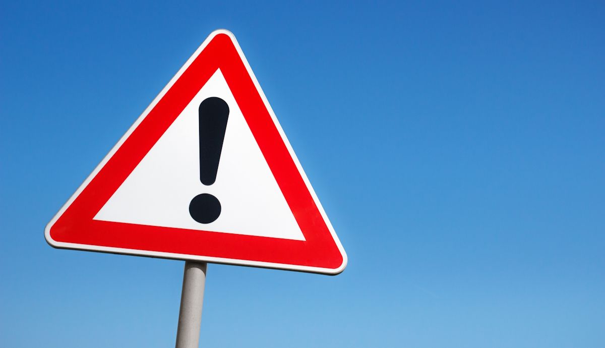 Esta es la señal de aviso de la DGT, que ya es viral y que nadie conoce cómo tiene que actuar