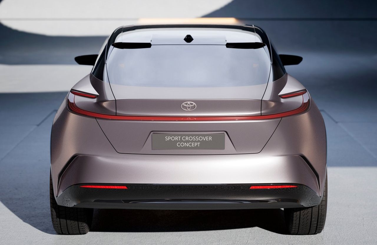 El nuevo coche eléctrico de Toyota podría basar su diseño en este Sport Crossover Concept presentado en 2023