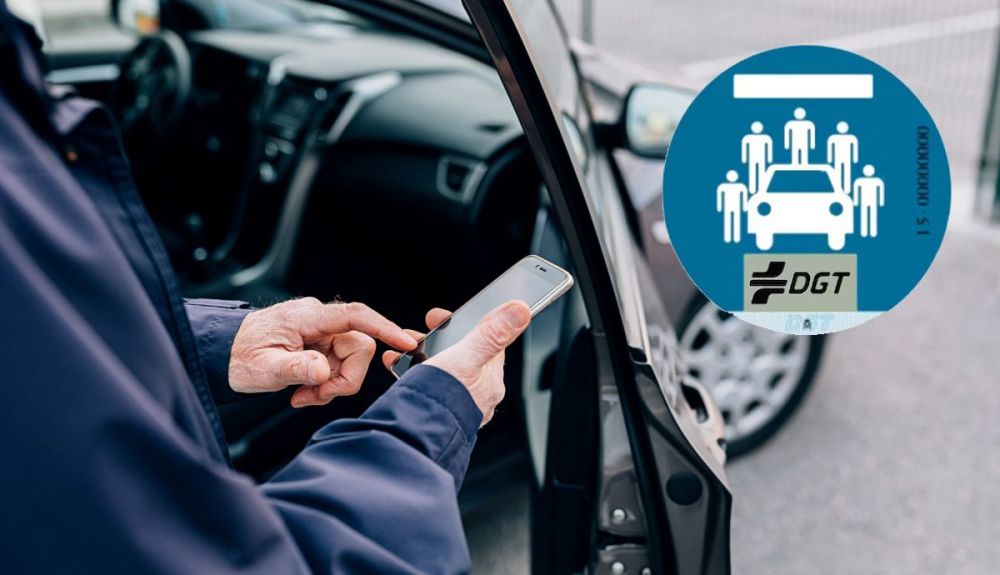 Esta es la etiqueta V 26 de la DGT Esta es la etiqueta V 26 de la DGT
