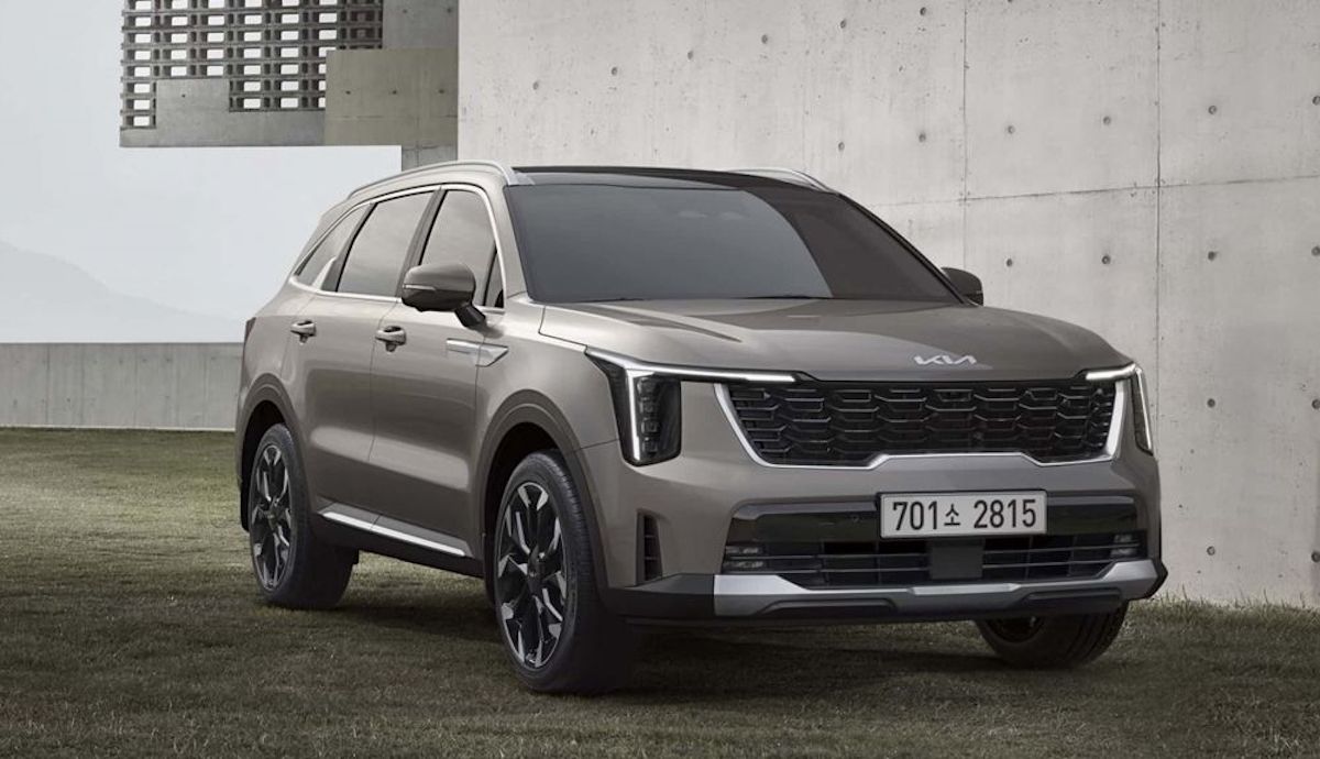 Descubrimos el mejor SUV híbrido enchufable y de 7 plazas del momento, todo un cochazo familiar