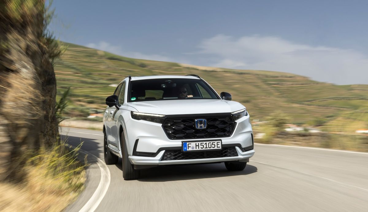 Ya era uno de los mejores SUV y ahora el Honda CR V se renueva, lo probamos y nos sorprende aún más