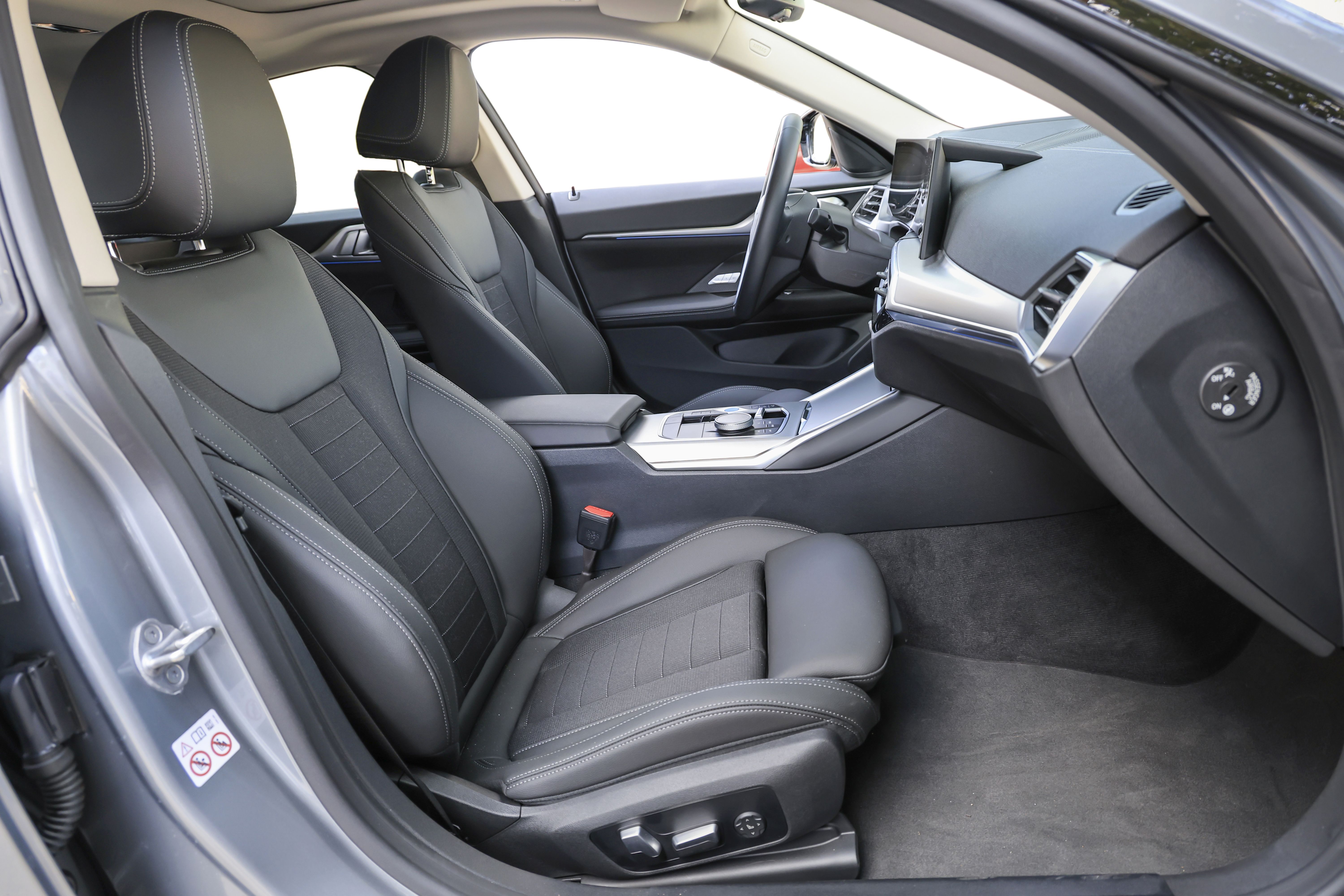 BMW i4 eDrive35