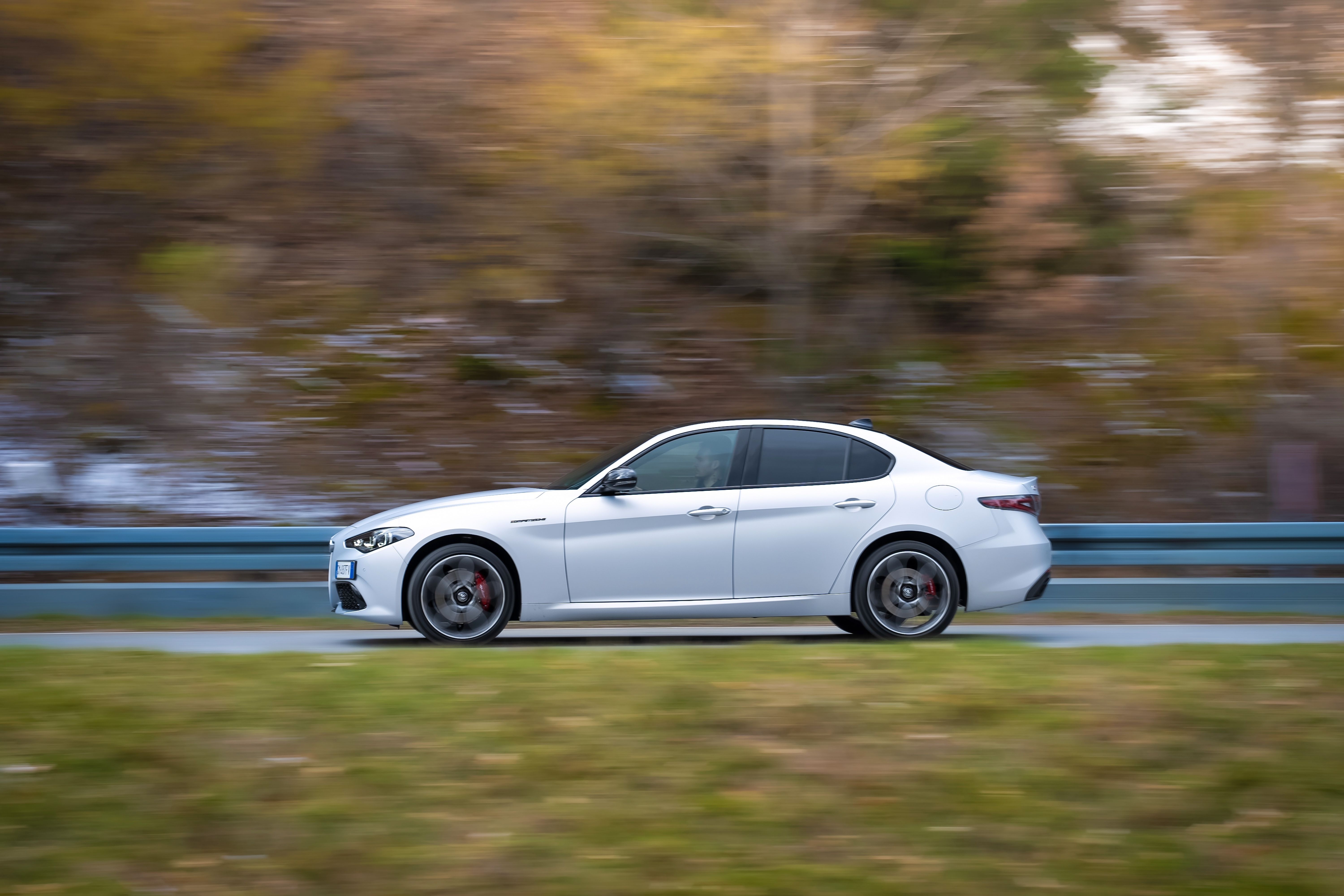 Alfa Romeo Giulia 2.0 Turbo 280 CV AWD