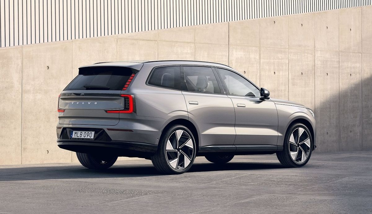 Volvo EX90