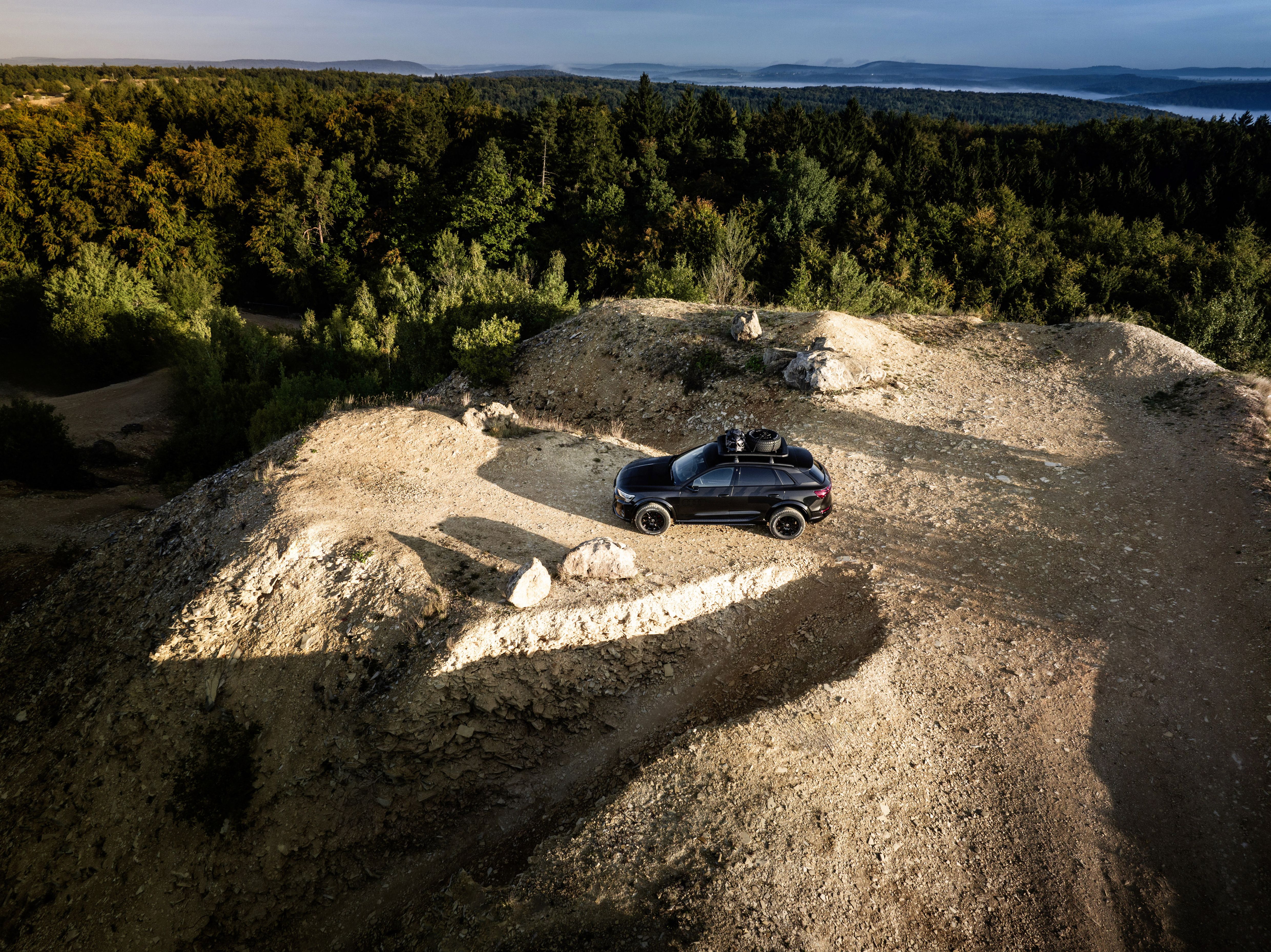 Audi Q8 e-tron Edition Dakar