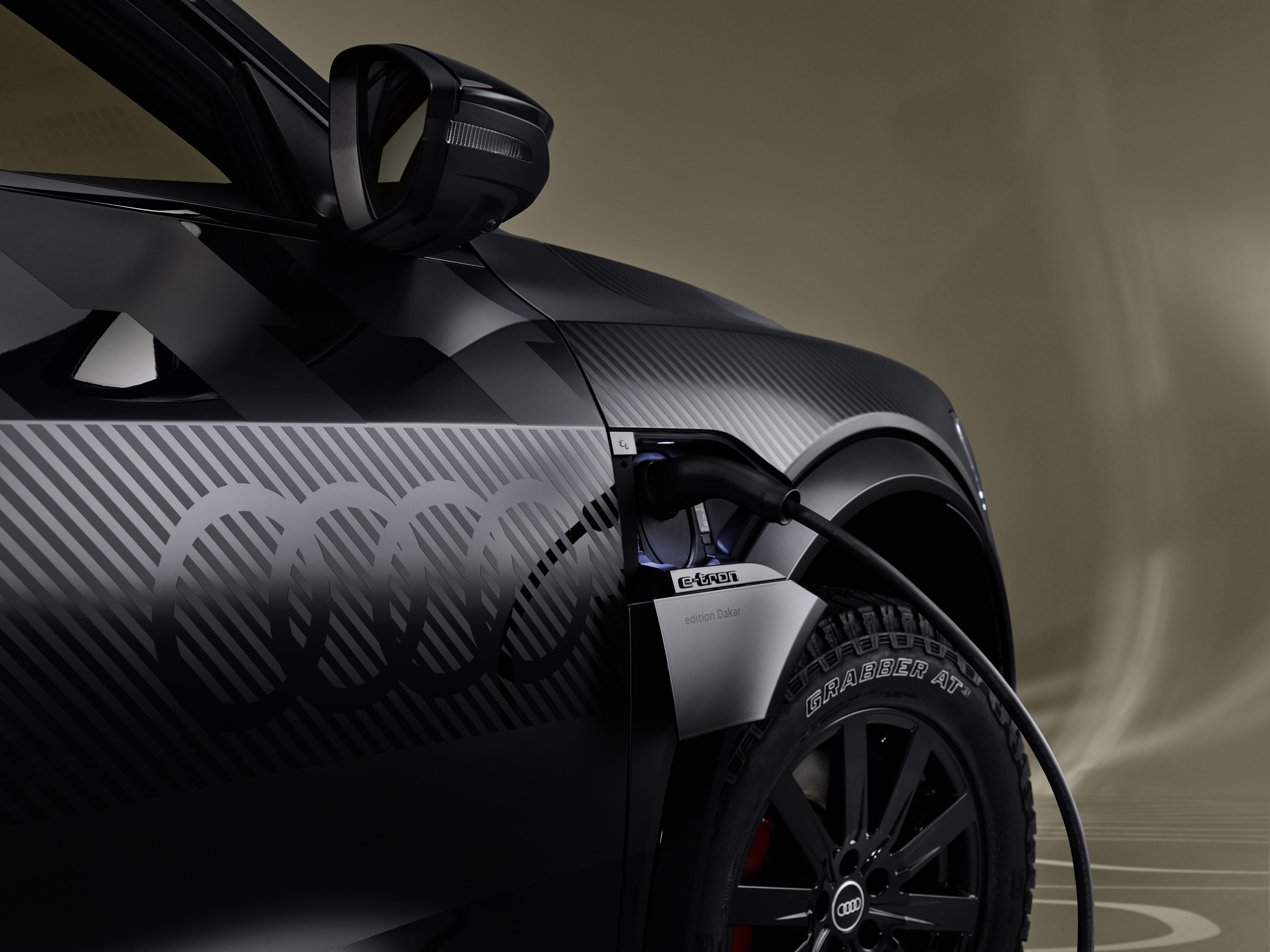 Audi Q8 e-tron Edition Dakar