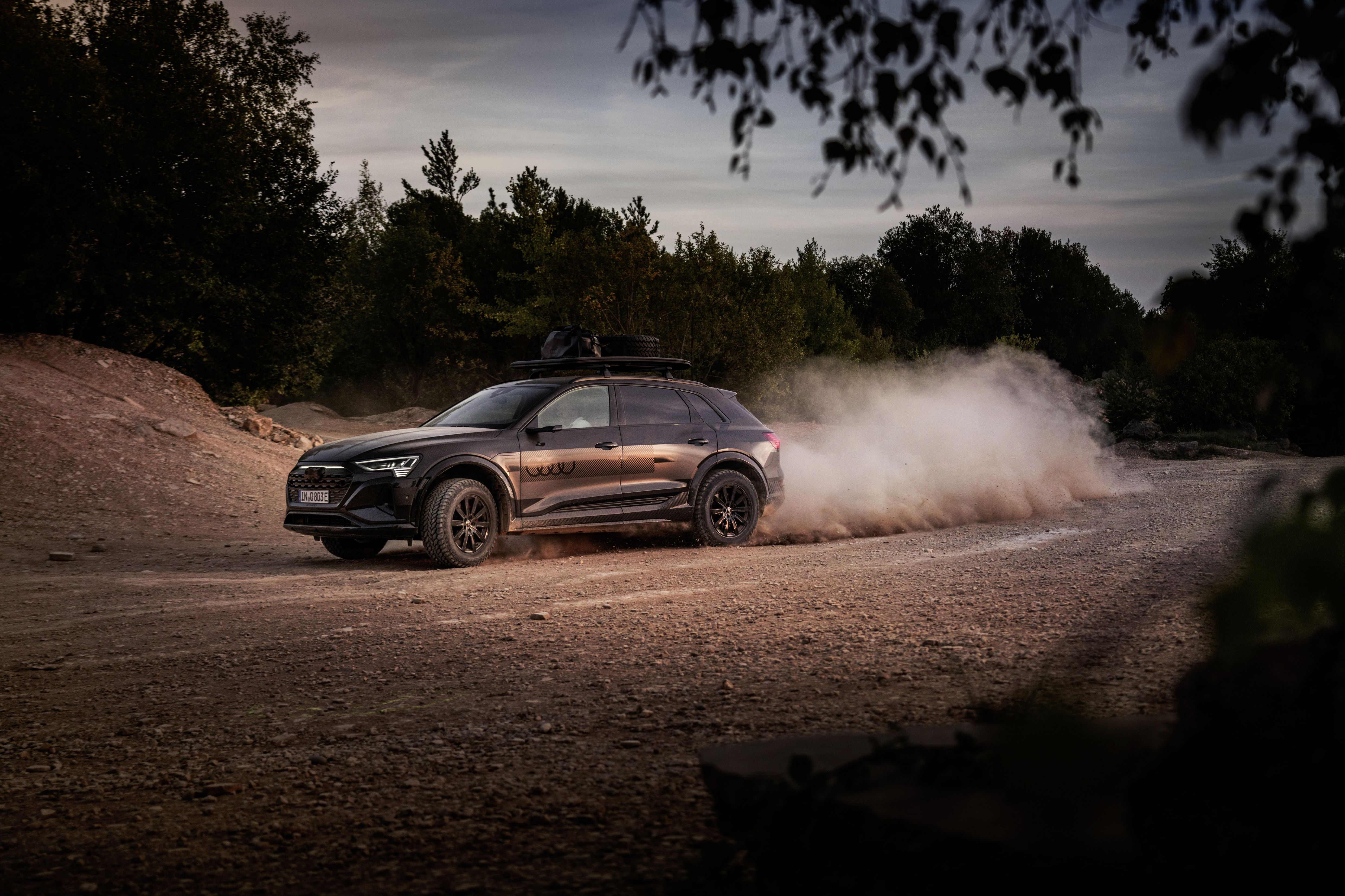 Audi Q8 e-tron Edition Dakar