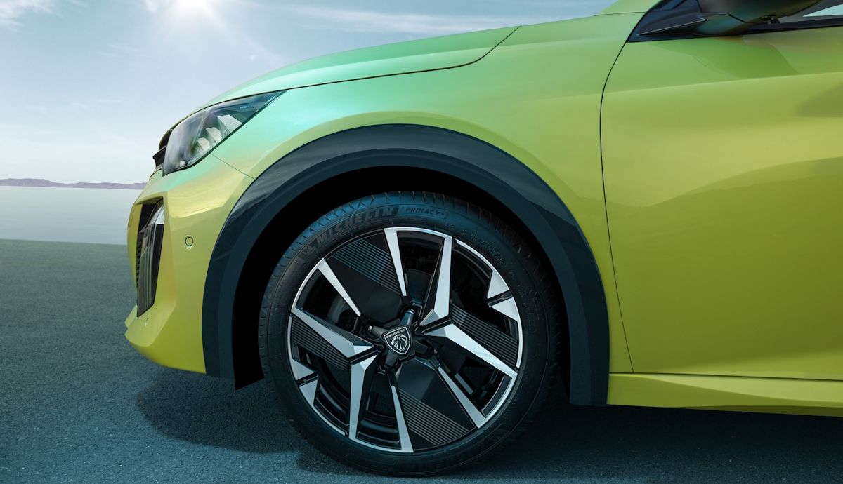 Van a ser los grandes rivales de Dacia Sandero y Seat Arona y, con etiqueta ECO, pueden superarles
