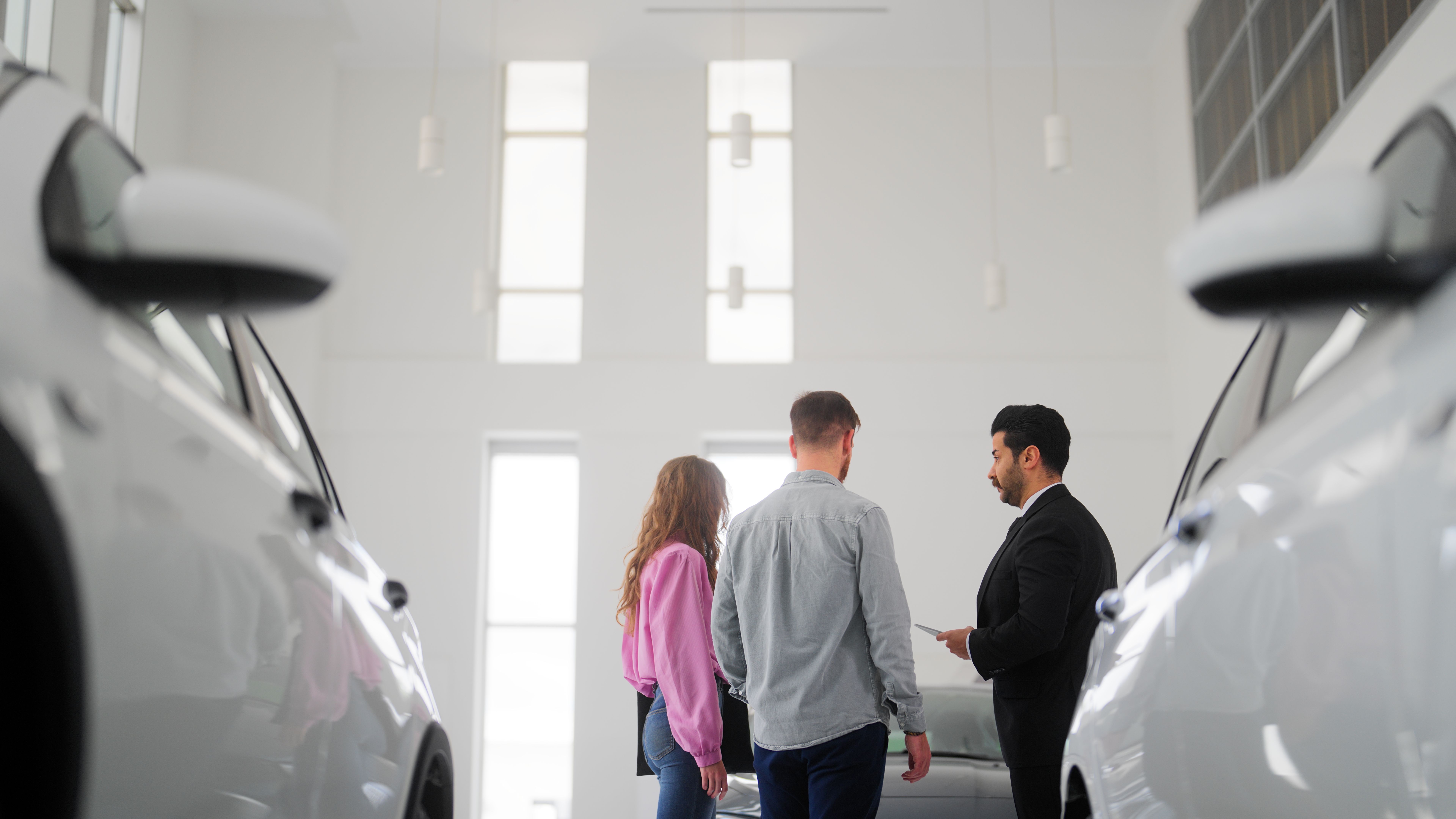 Esto es lo que sube ya el precio de los coches usados y de segunda mano de más de 8 años