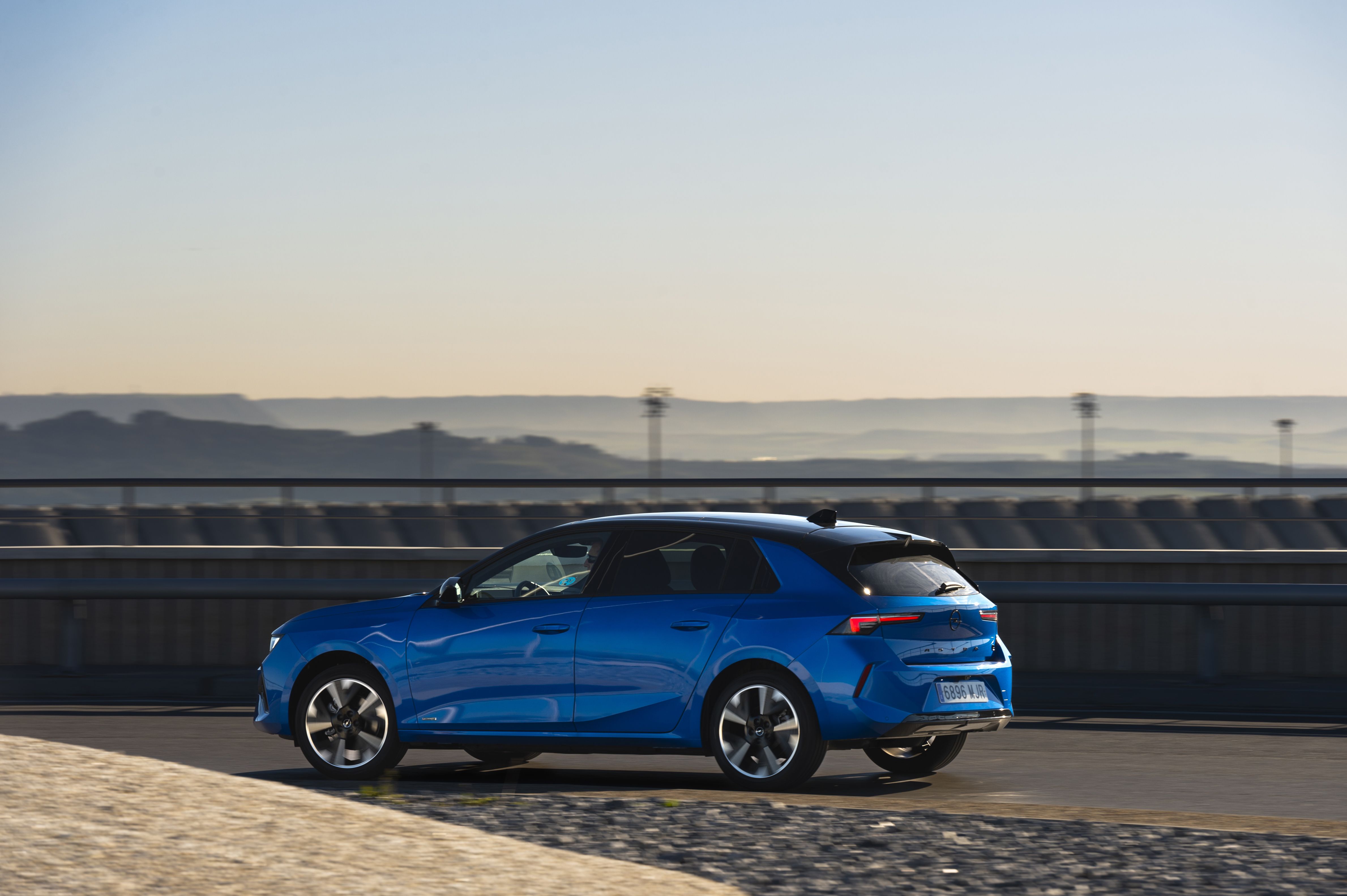 Opel Astra Electric