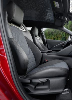 Toyota C-HR 140H