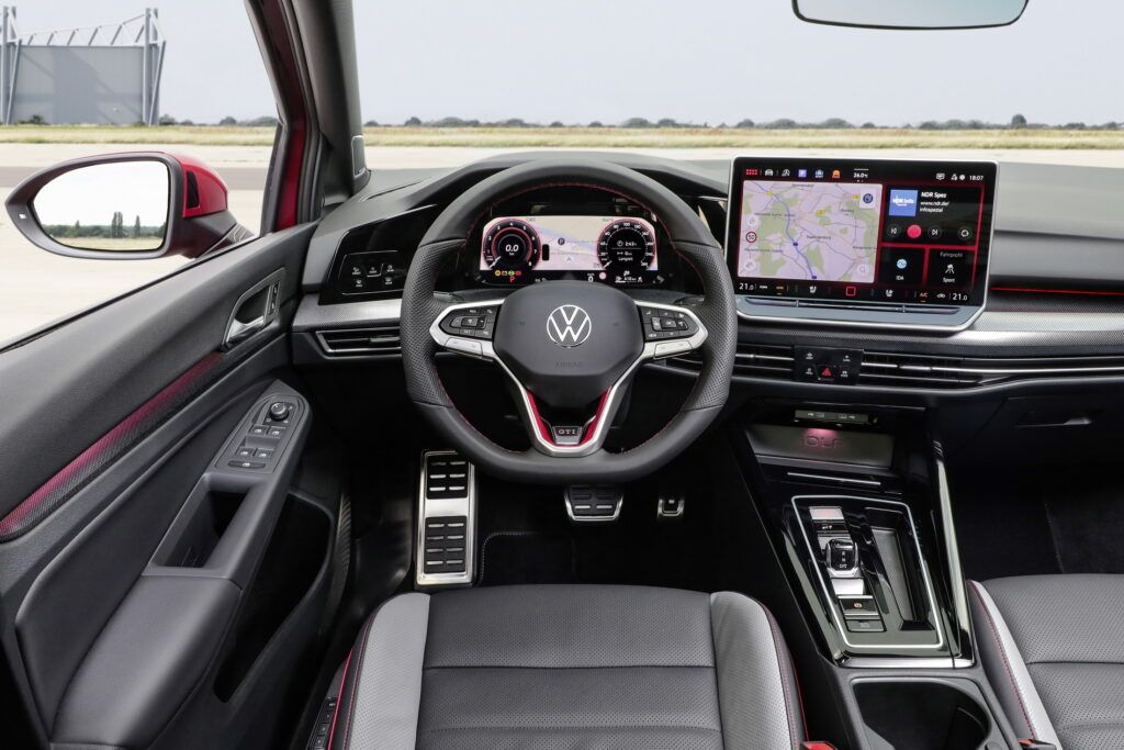 Volkswagen Golf GTI 2024