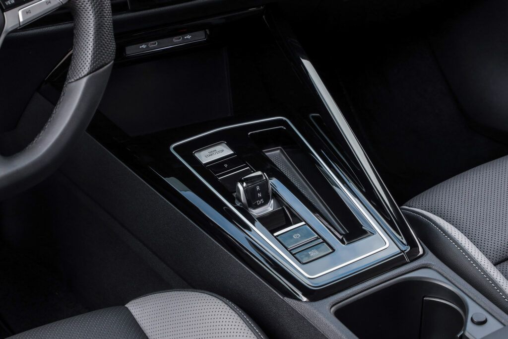 Volkswagen Golf 2024