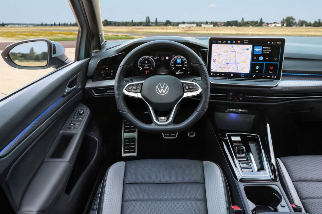 Volkswagen Golf 2024
