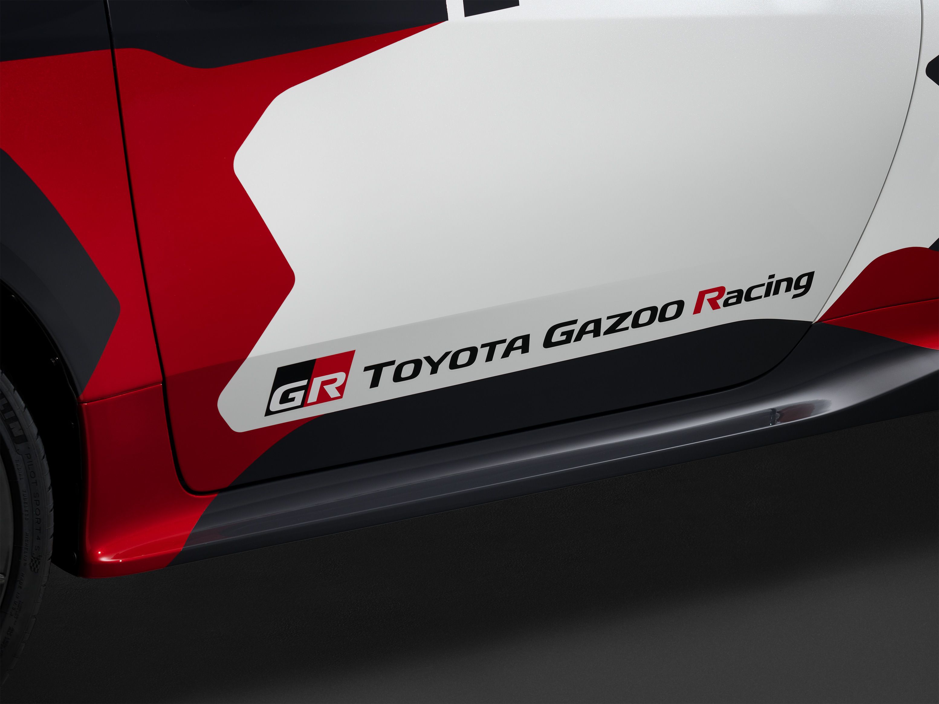 Toyora GR Yaris “Ogier Edition” y “Rovanperä Edition” (5)