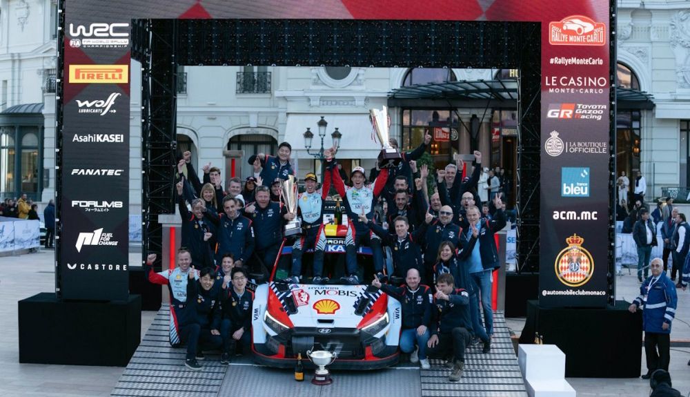 Neuville impide la décima victoria de Ogier y se lleva su segundo rally de Montecarlo Neuville impide la décima victoria de Ogier y se lleva su segundo rally de Montecarlo