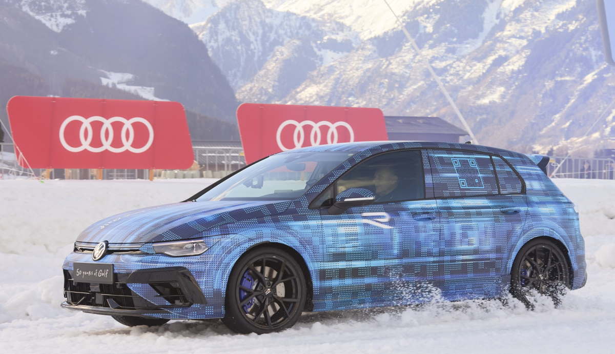 Va a ser el gran compacto deportivo del año y así se presenta el nuevo Volkswagen Golf R