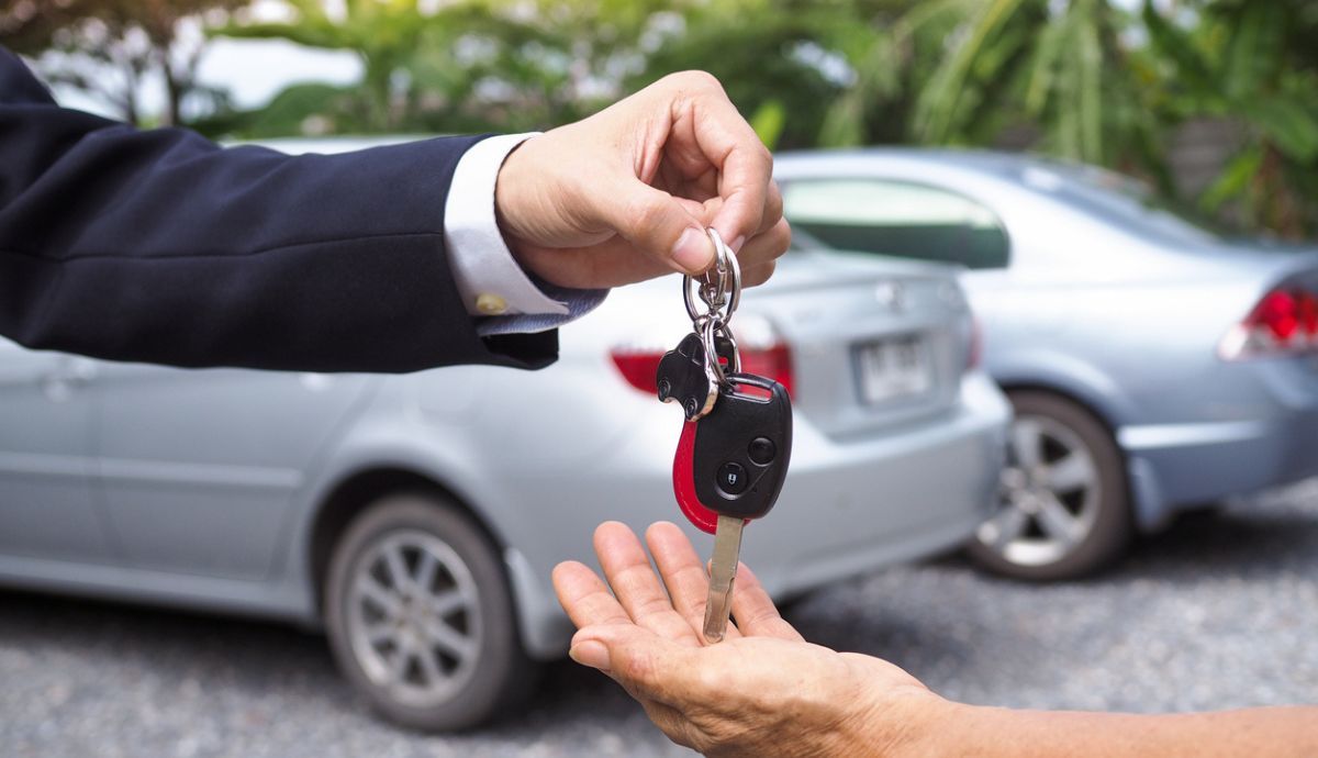 Coche de ocasión, ¿merece la pena o es mejor uno nuevo?