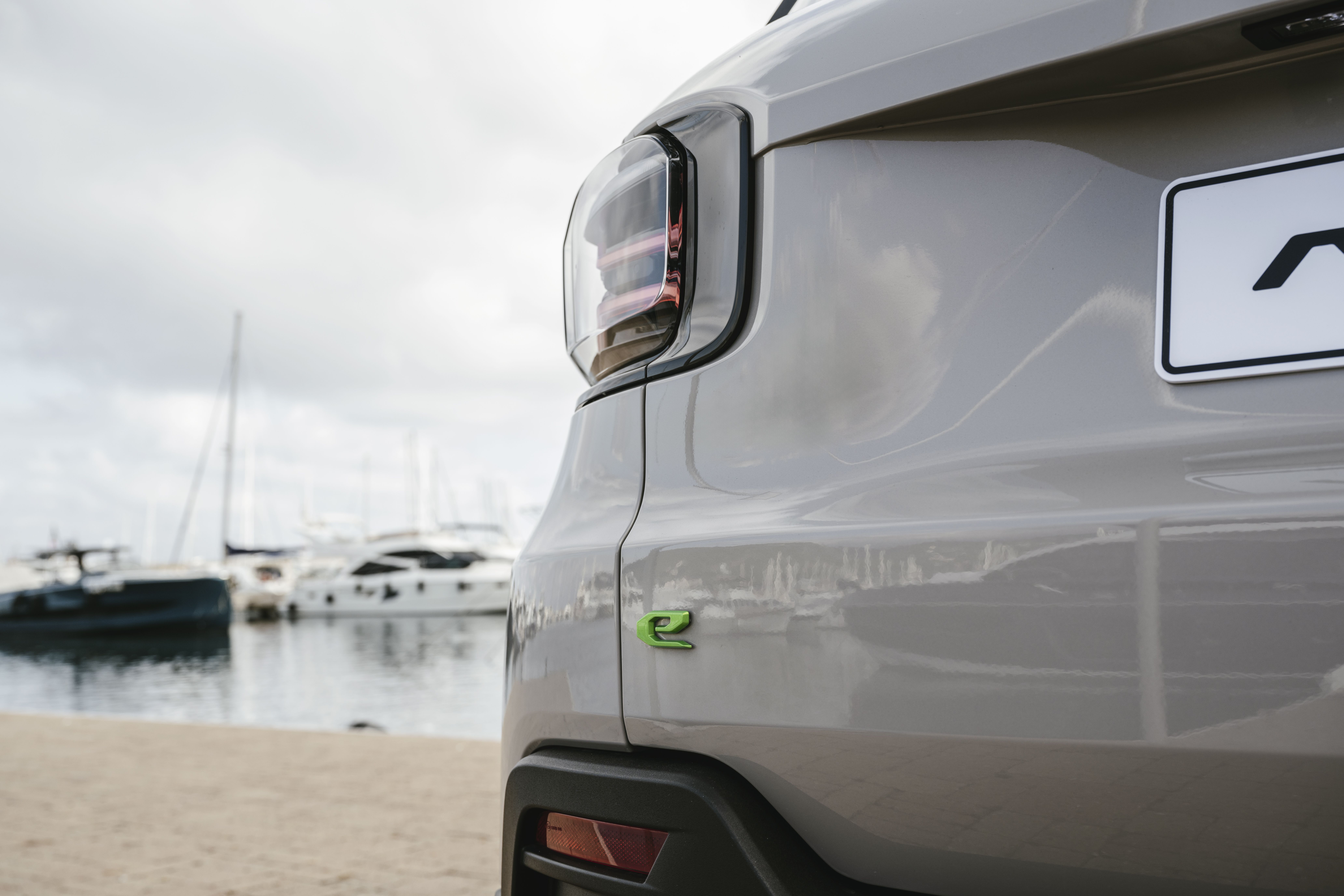 Jeep Avenger Hybrid