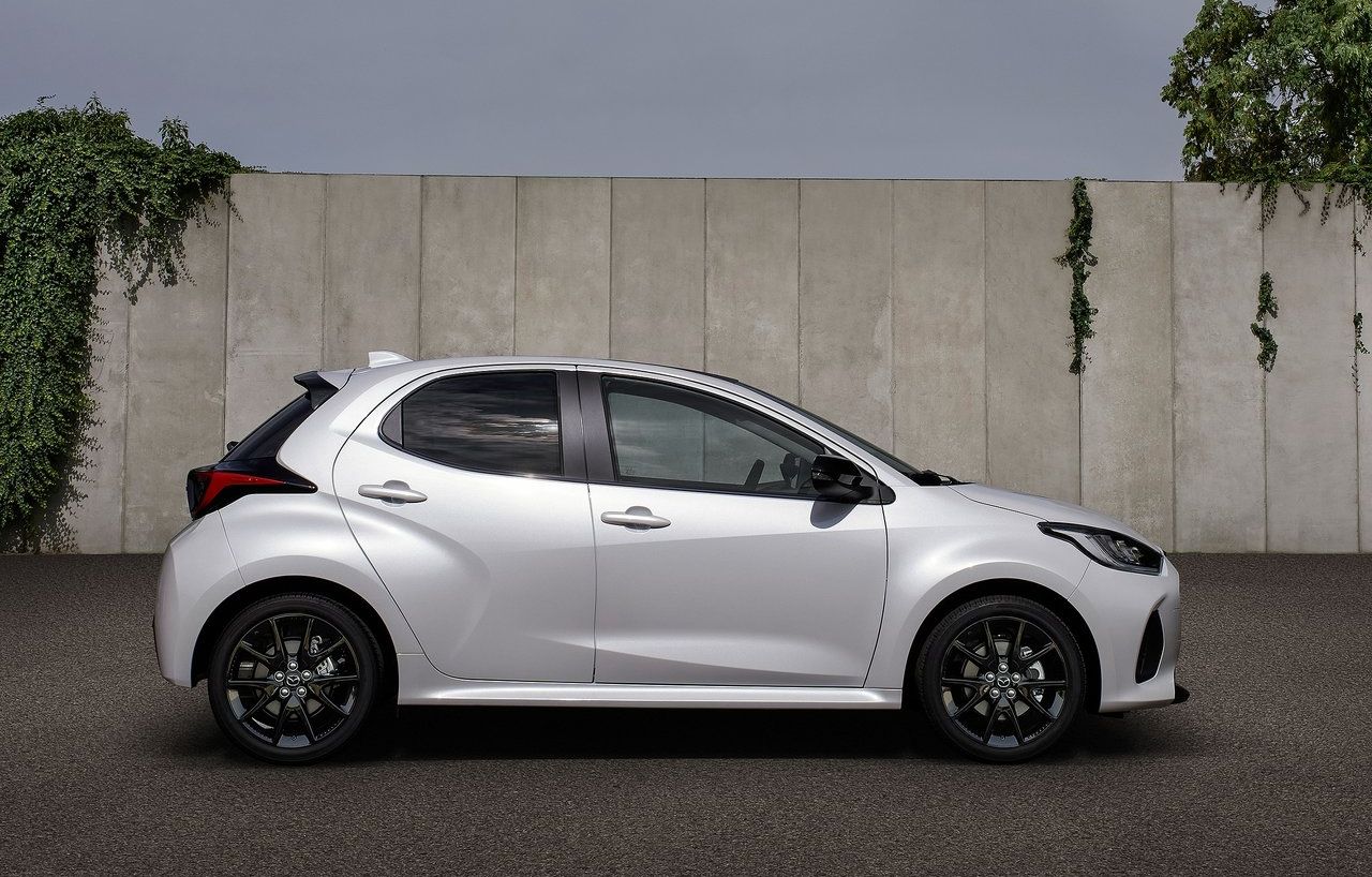 Mazda2 Hybrid 2024