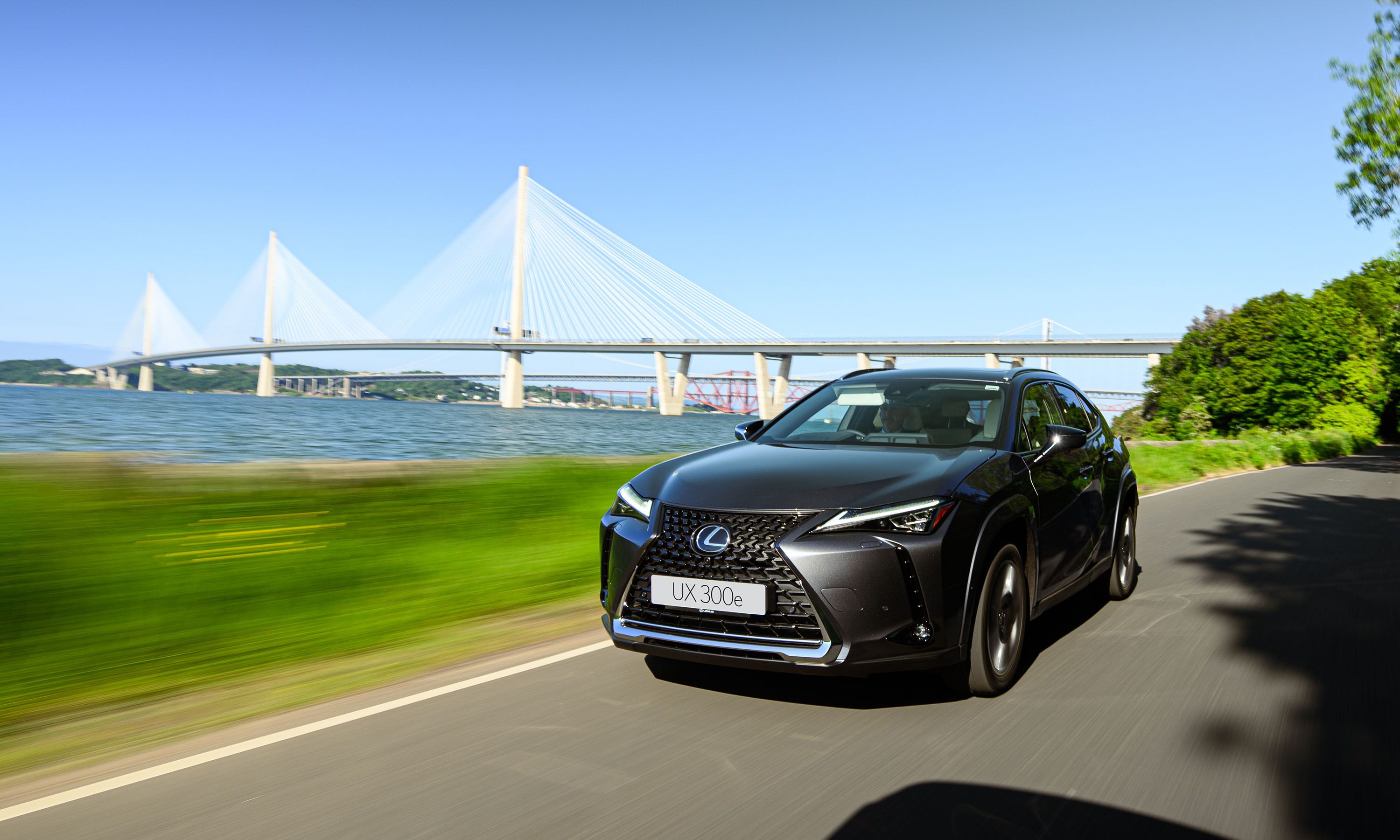 Lexus UX 300E (5)
