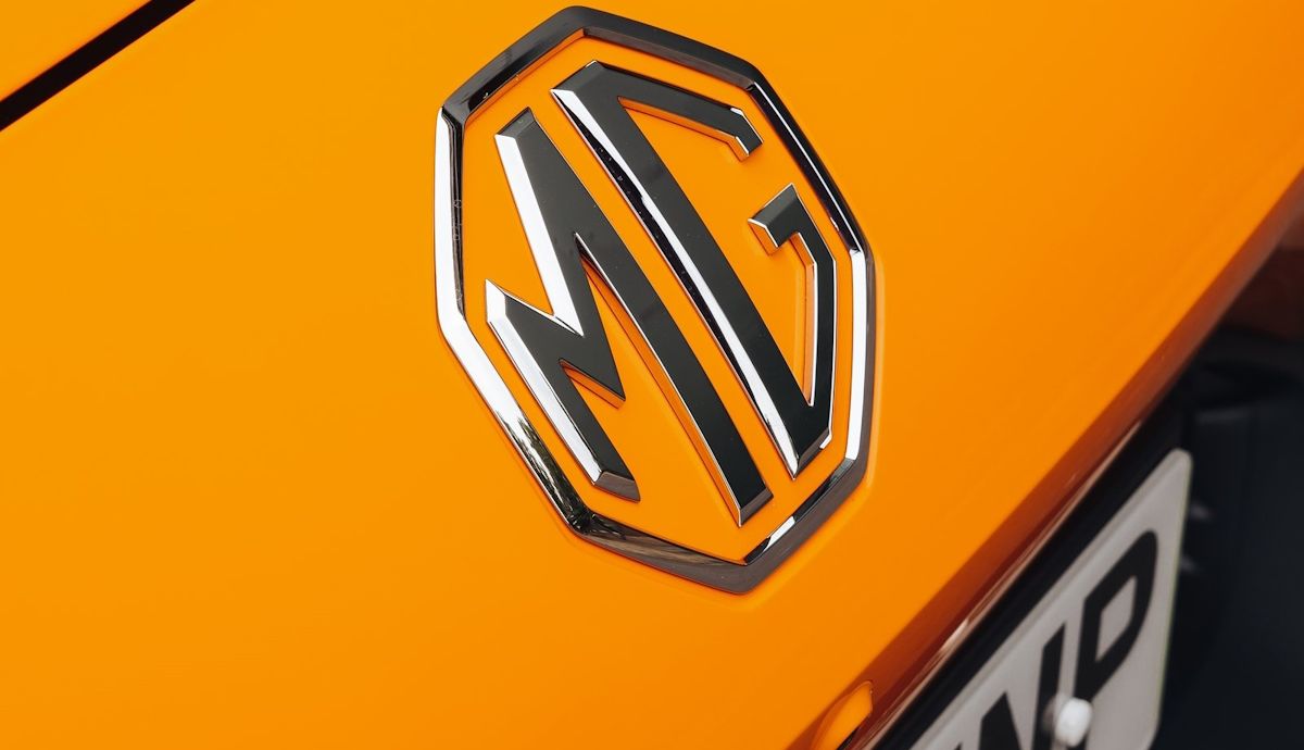 Si el SUV ZS ya triunfa, MG apunta ahora directamente a Toyota y Renault con su coche más esperado