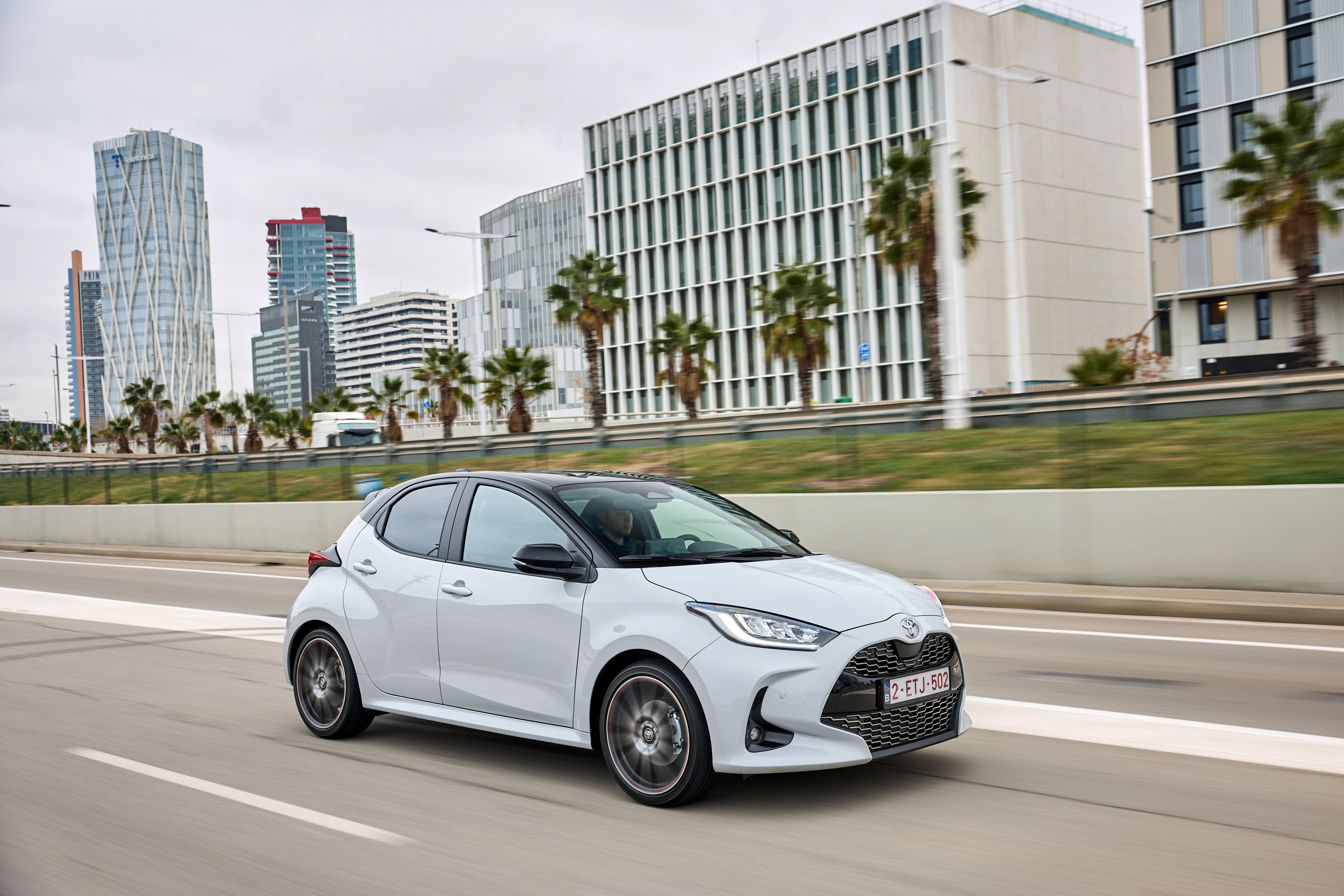 Toyota Yaris 130H 2024
