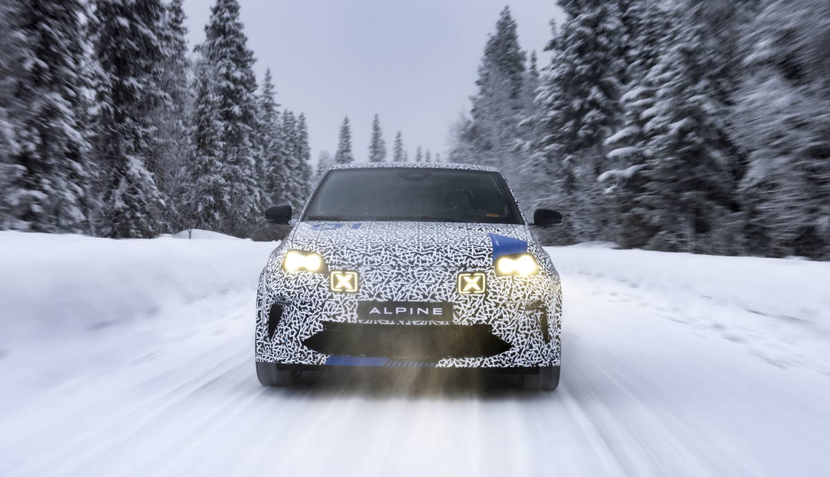 El gran sucesor del Renault 5 Turbo inicia ya su producción y debuta este mes de junio