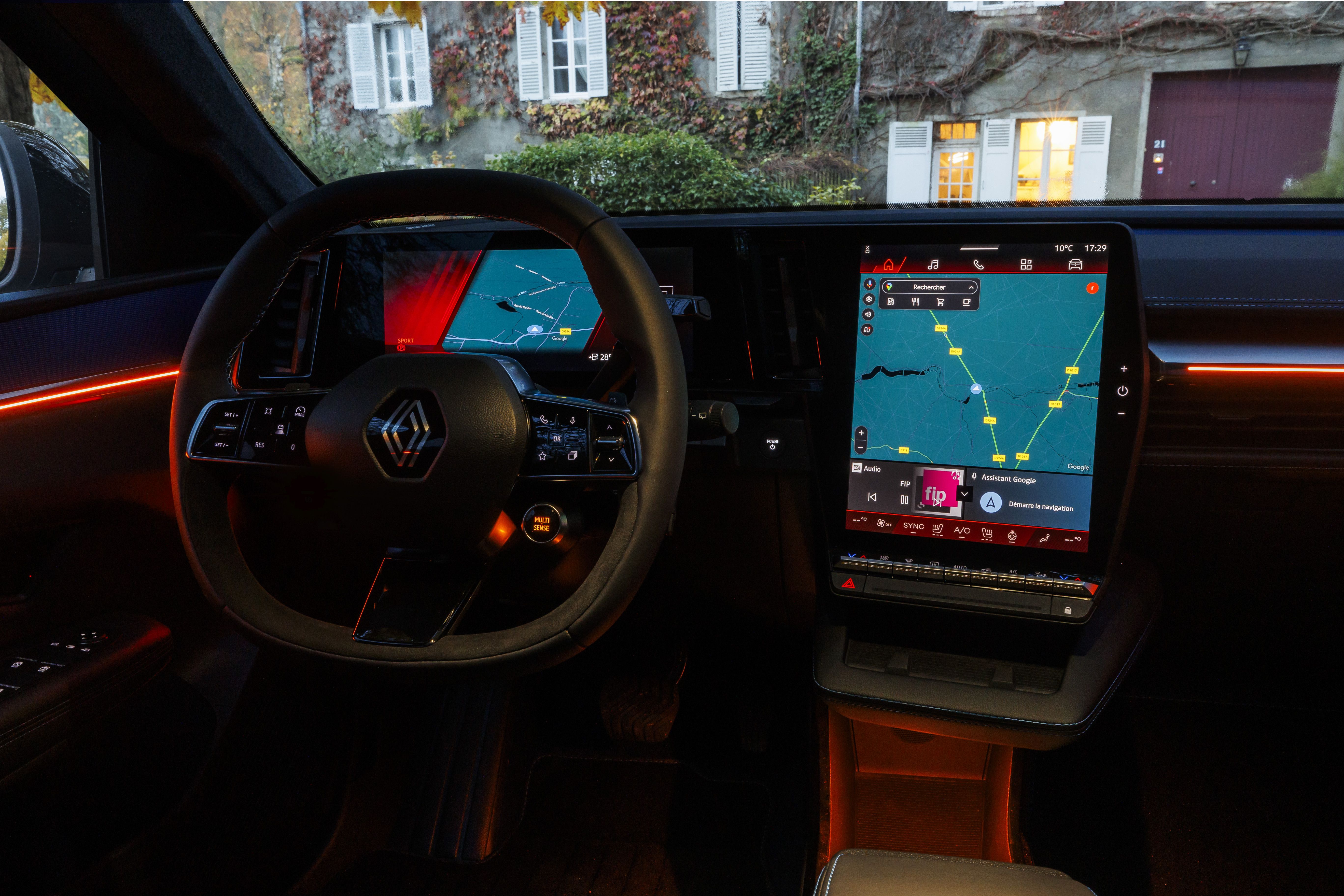 Renault Scenic E-Tech 2024