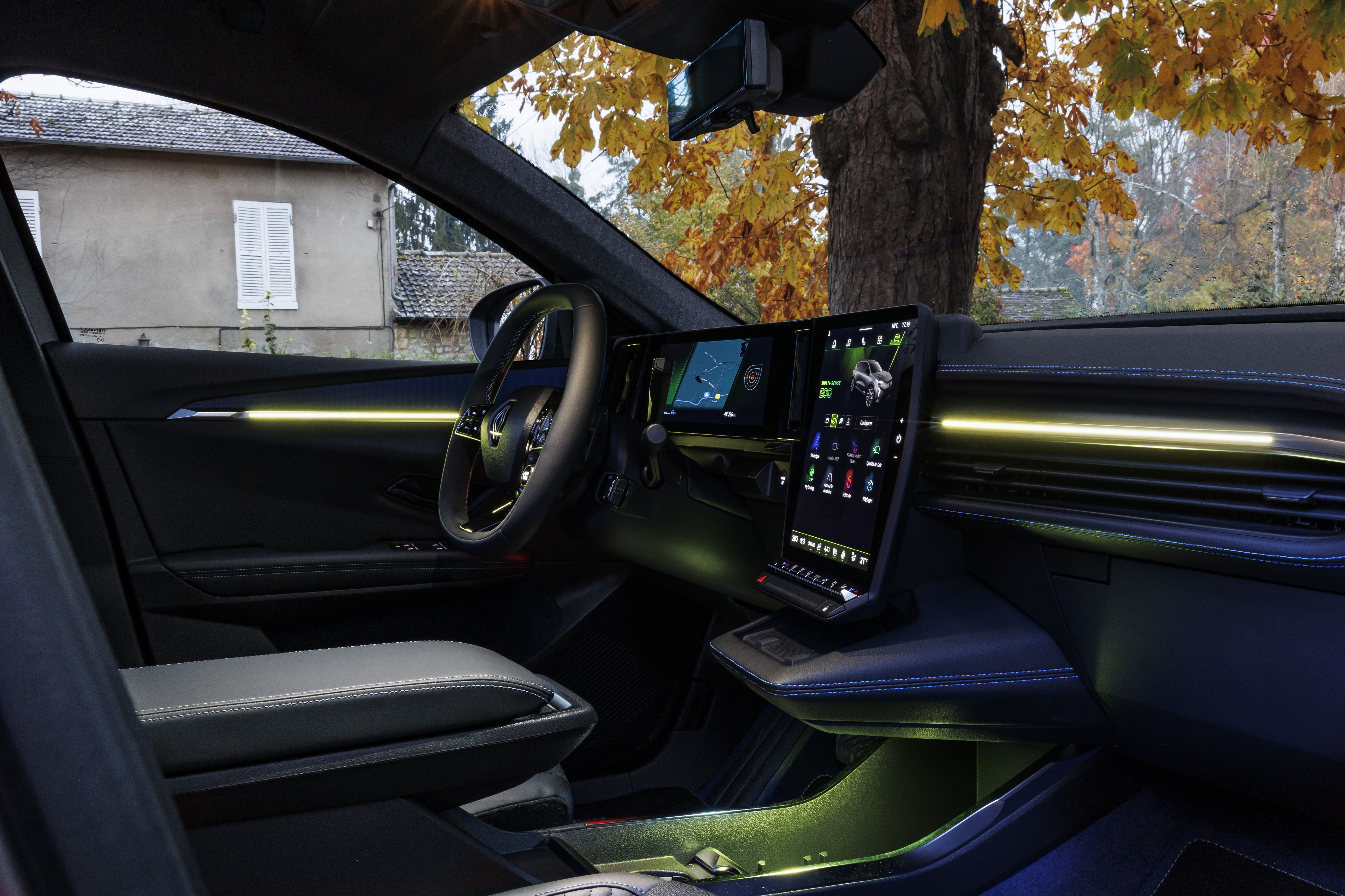 Renault Scenic E-Tech 2024