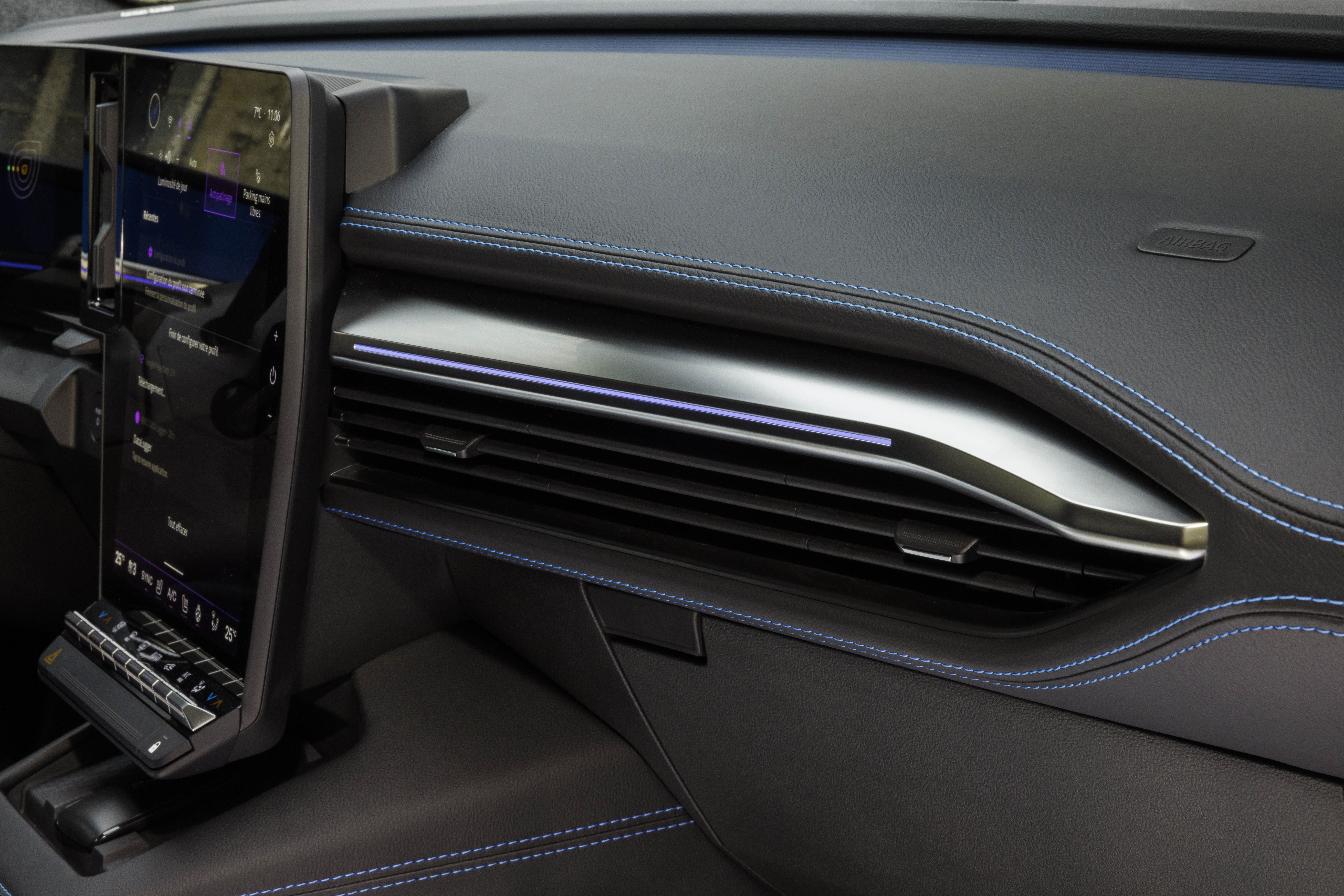 Renault Scenic E-Tech 2024