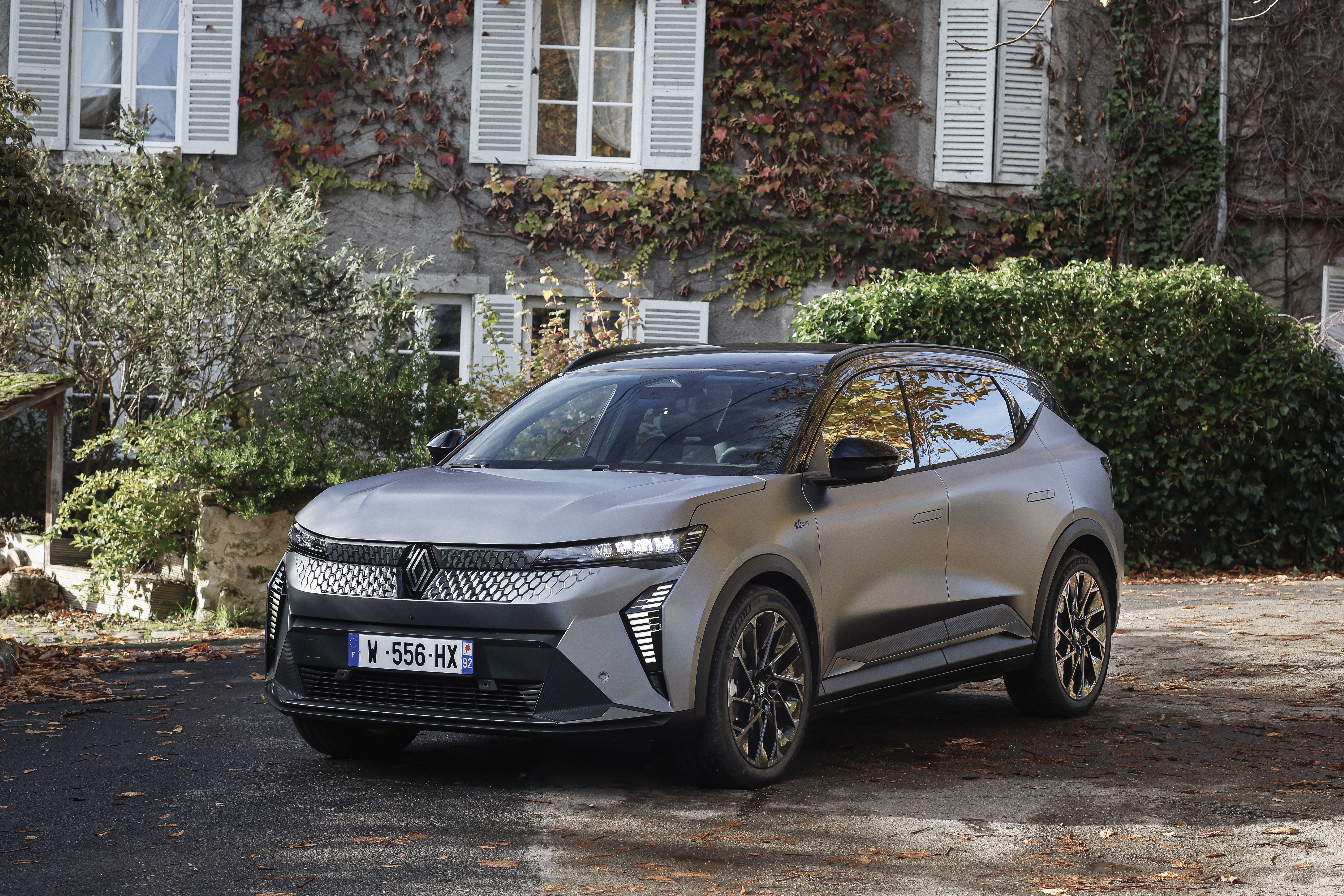 Renault Scenic E-Tech 2024