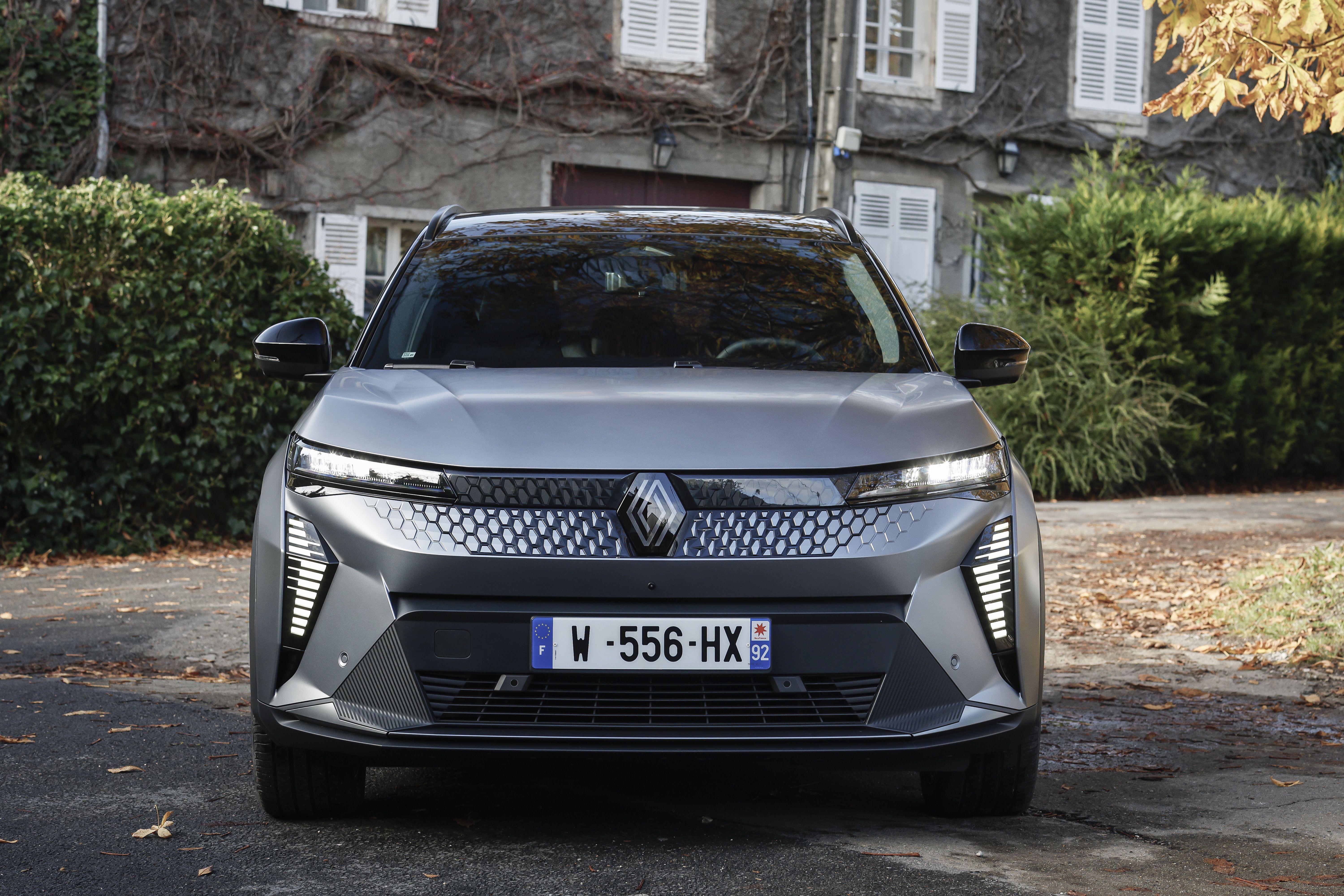 Renault Scenic E-Tech 2024