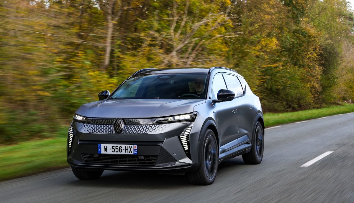 Probamos ya el nuevo Coche del Año en Europa 2024, es tan bueno el Renault Scenic