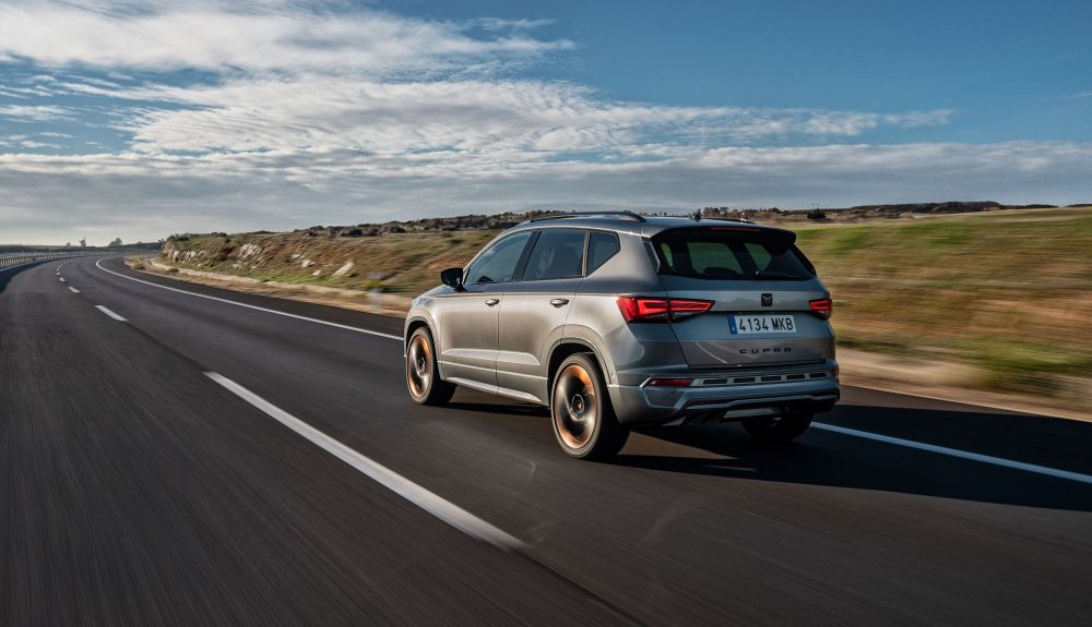 Cupra Ateca 2.0 TSi 190 DSG/7 4Drive Cupra Ateca 2.0 TSi 190 DSG/7 4Drive