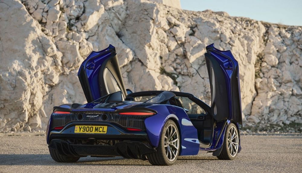 McLaren Artura Spider