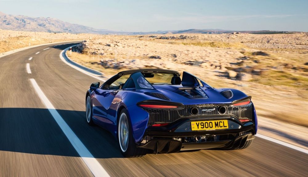 McLaren Artura Spider