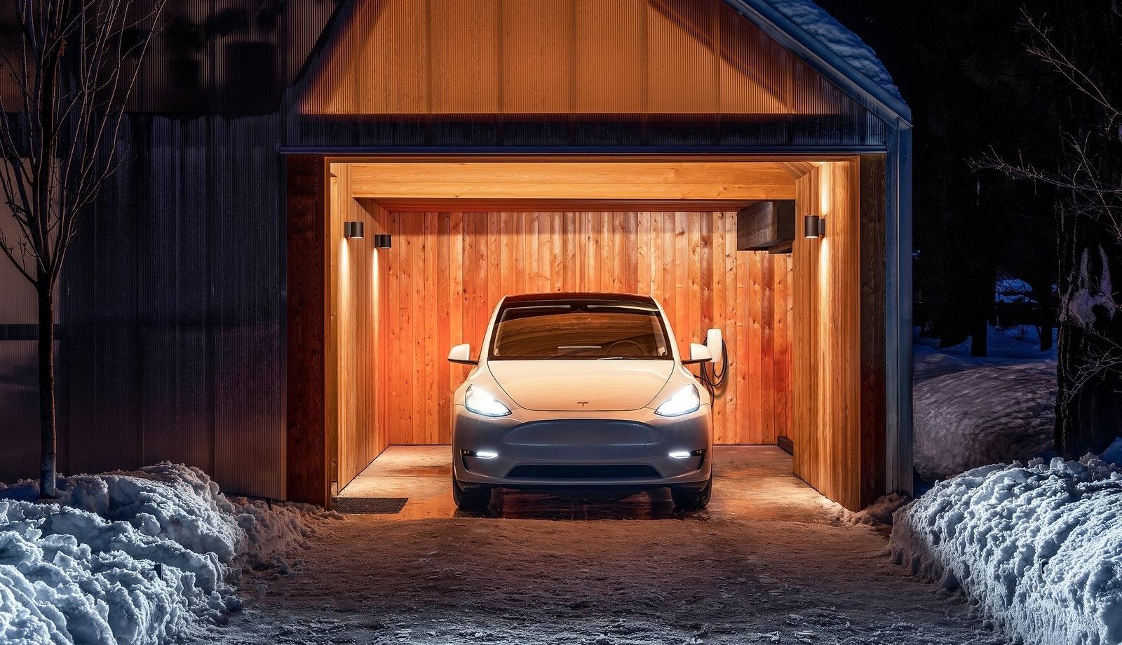 Tesla lanza una nueva función de carga solar para sus coches eléctricos y está disponible en España
