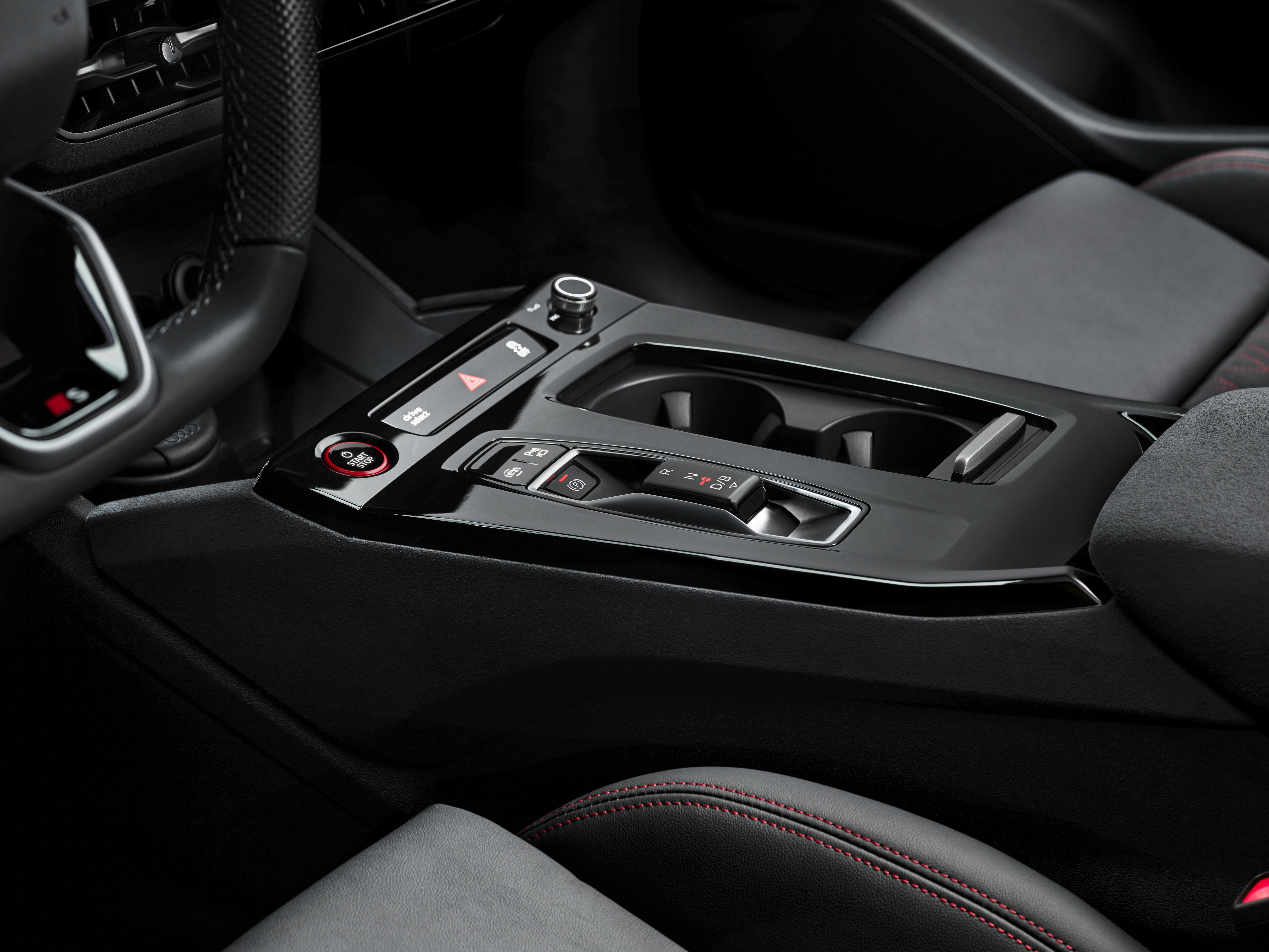 Audi Q6 e-tron 2024