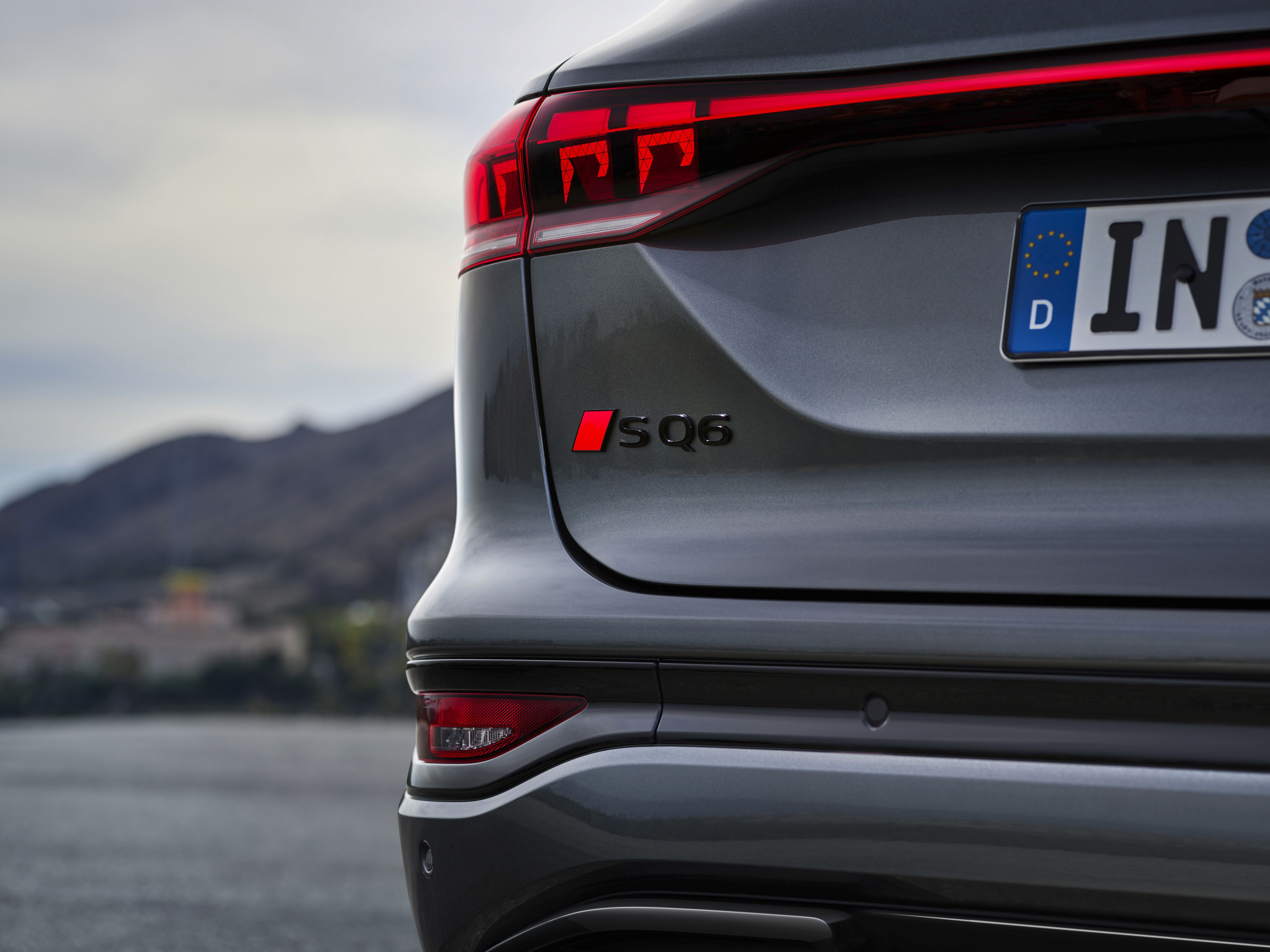 Audi Q6 e-tron 2024