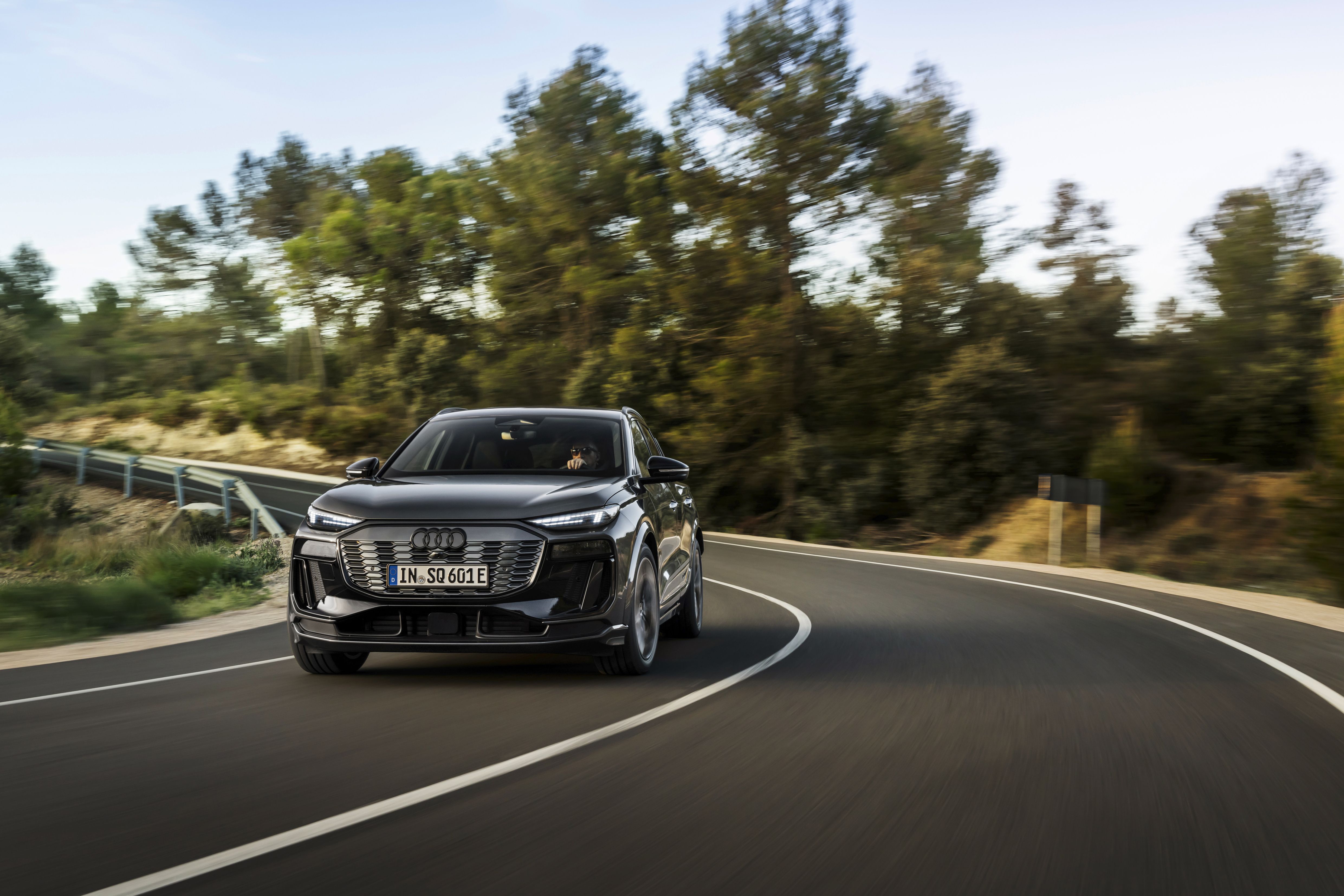 Audi Q6 e-tron 2024