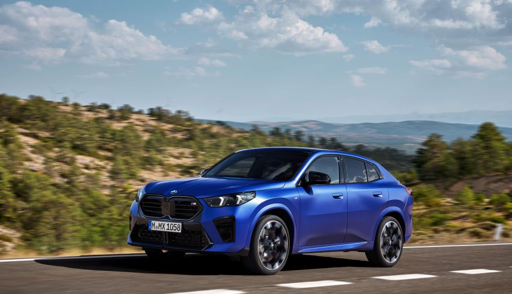 BMW iX2 xDrive30