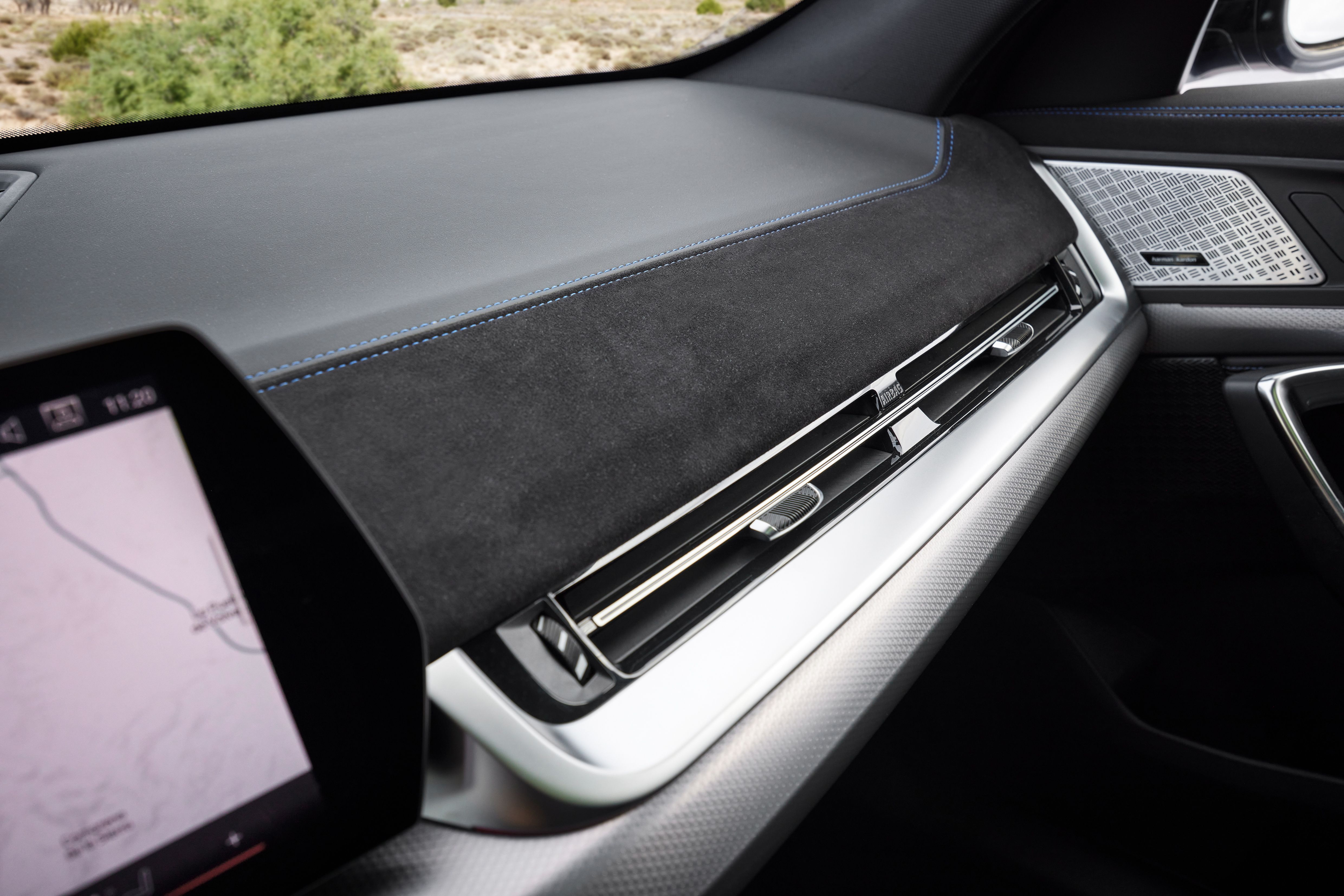 BMW iX2 xDrive30