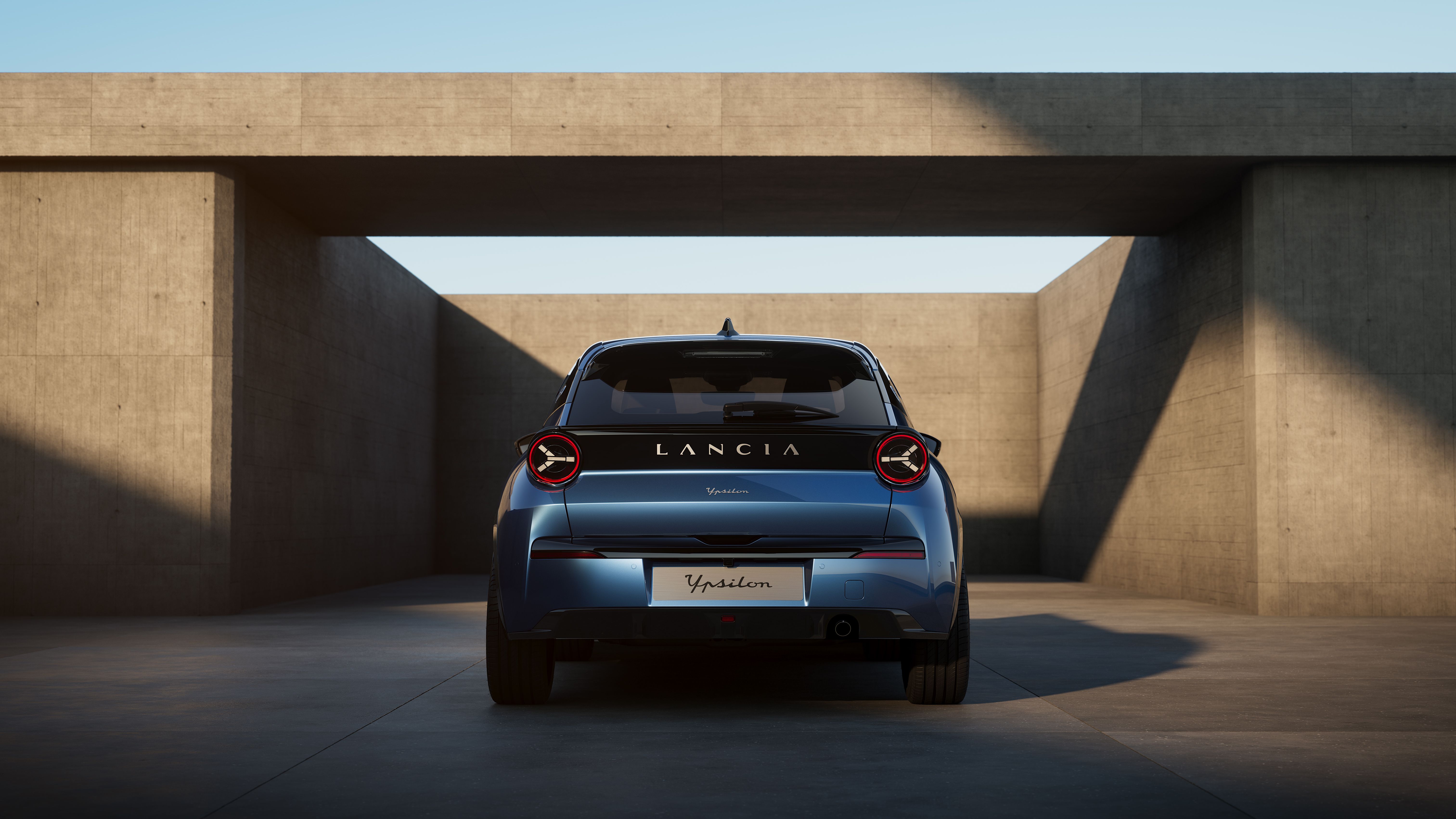 Nuevo Lania Ypsilon Cassina Edición Limitada   MHEV (1)