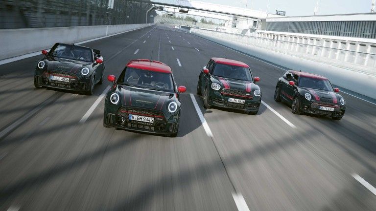 La versión más 'cañera' de Mini es el John Cooper Works