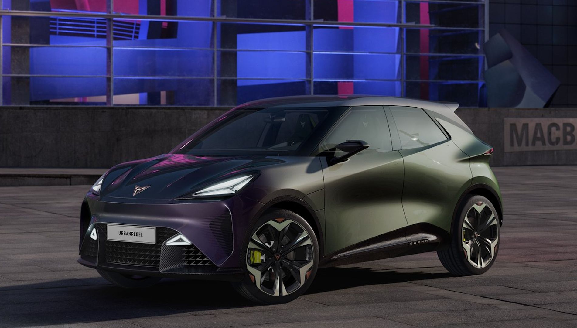 Si el Seat Ibiza ha sido siempre un éxito, el nuevo Cupra Raval aspira a ser ya su relevo eléctrico