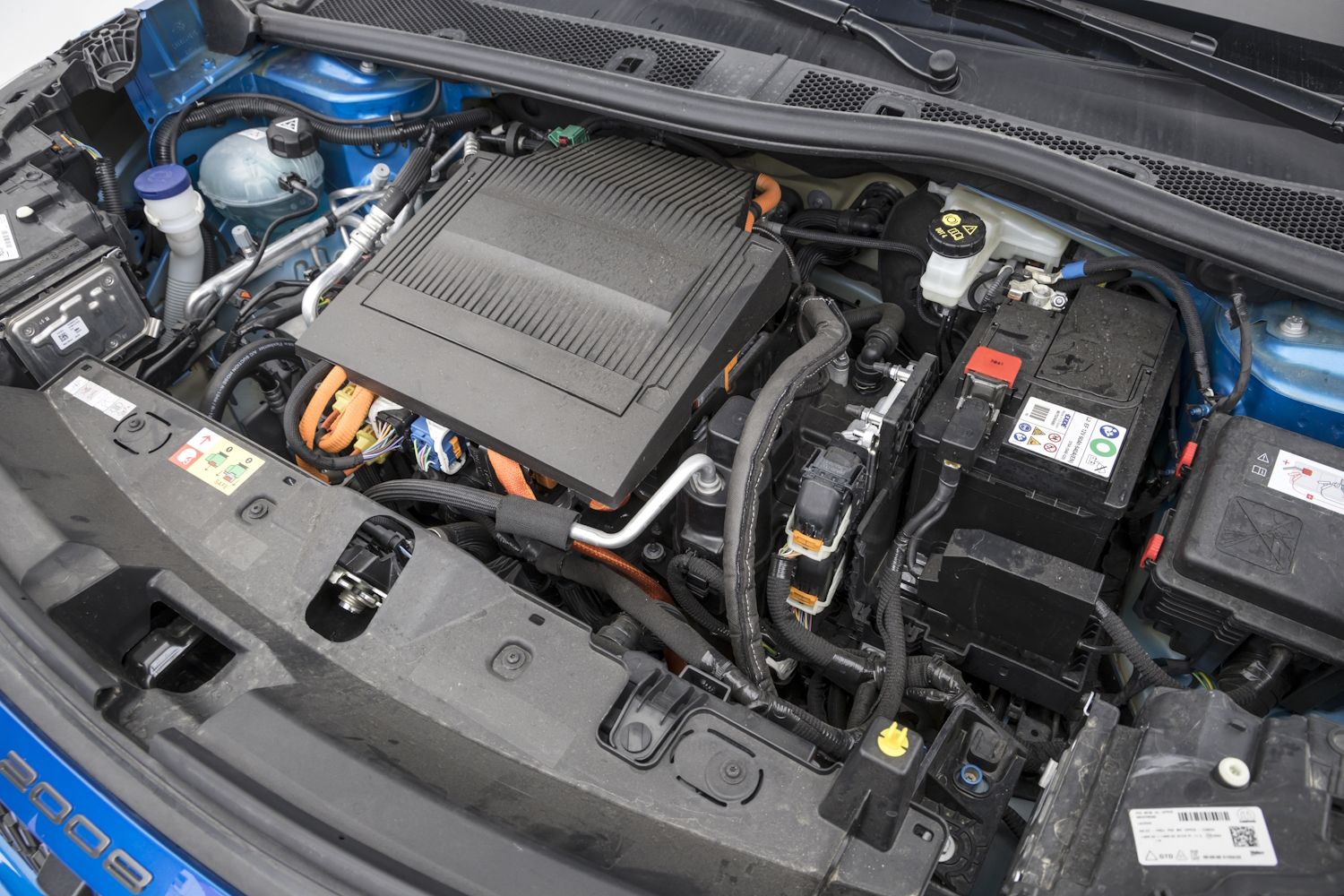 Peugeot E-2008 GT 115 kW